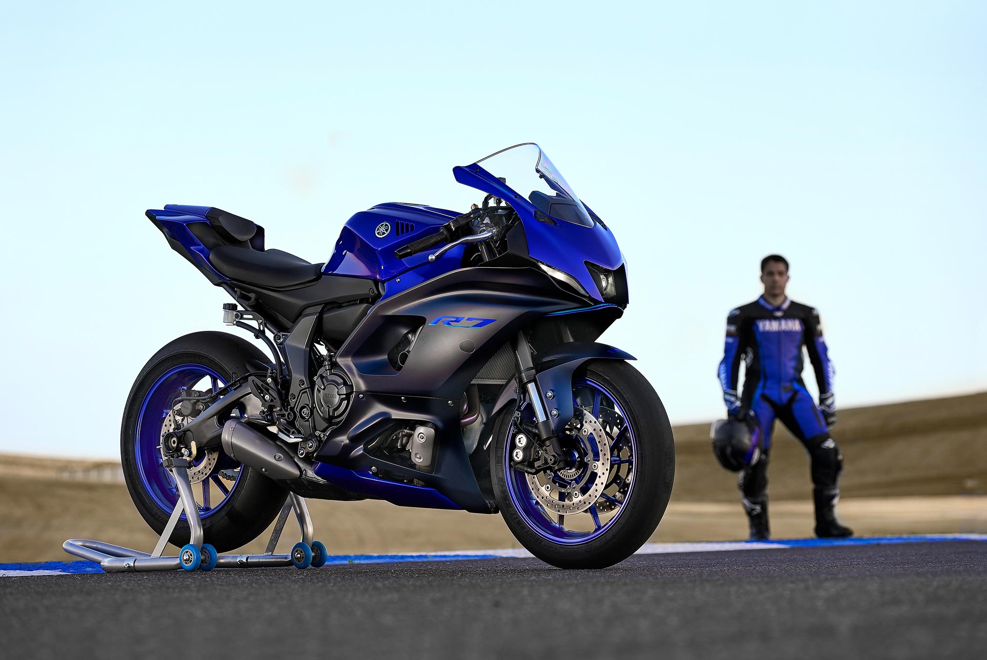 2022 Yamaha YZF R7 Guide • Total Motorcycle