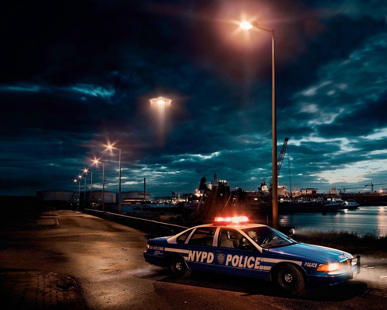 Wallpaper Police Night automobile Street lights