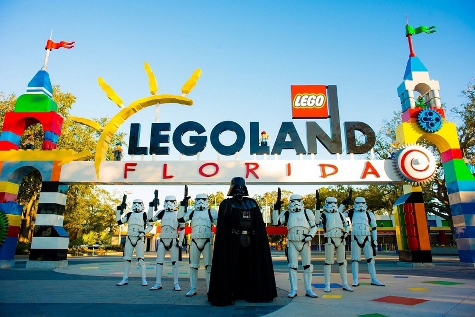 Legoland wallpaper outlet