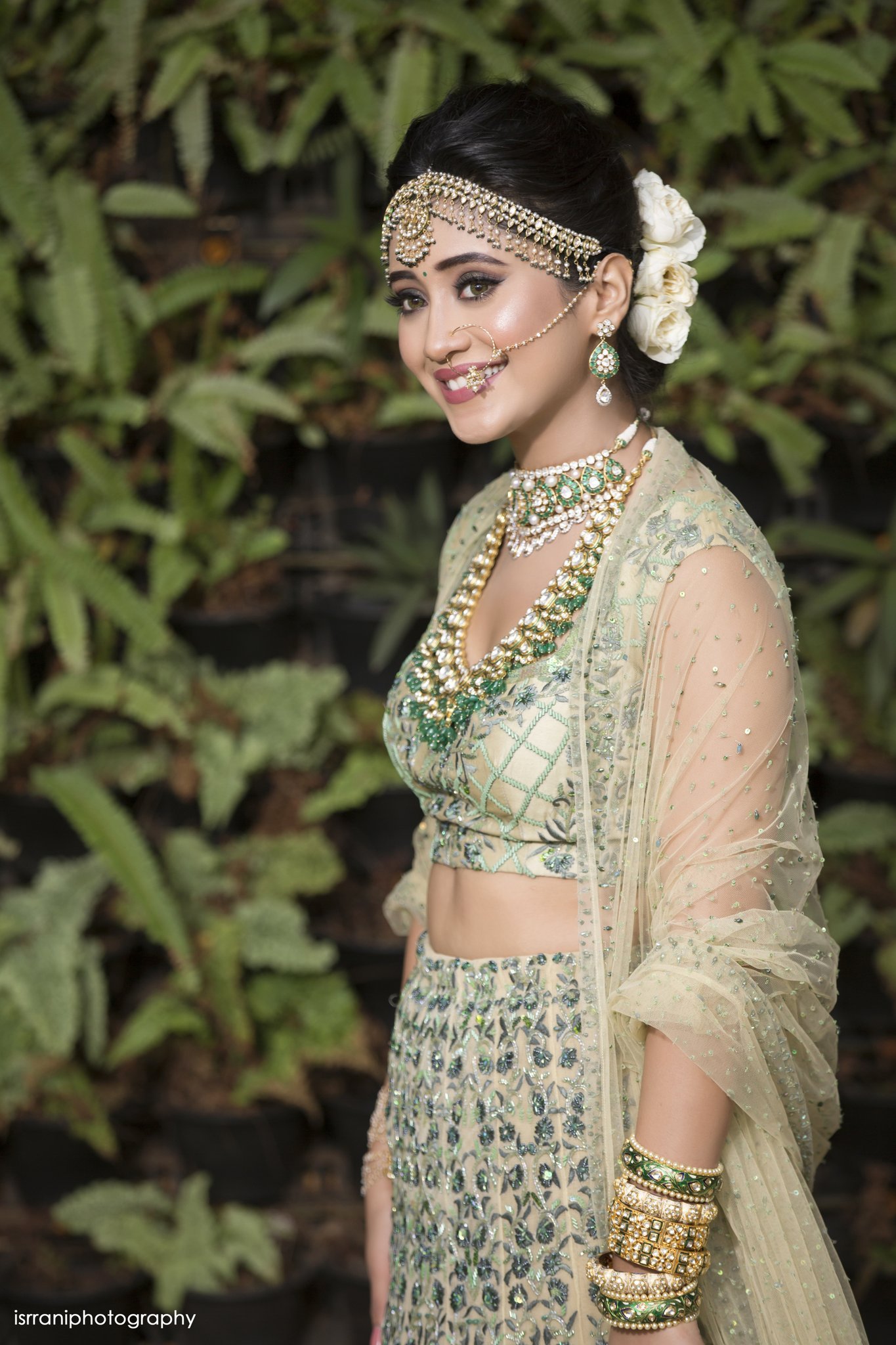 Shivangi Joshi Photo [HD]: Latest Image, Picture, Stills of Shivangi Joshi