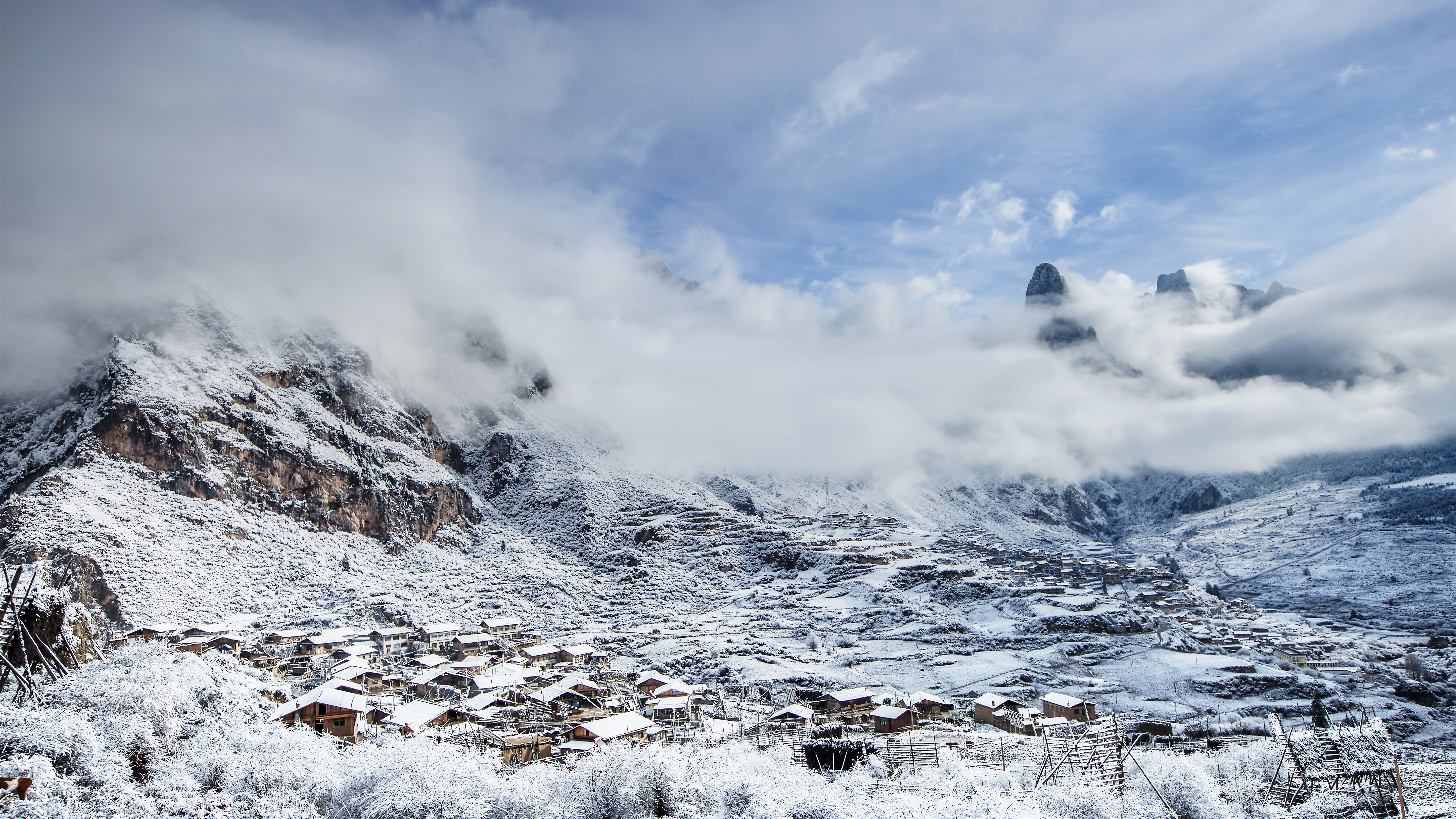 Wallpaper Beautiful Gannan, mountain, snow, village, winter, China 5120x2880 UHD 5K Picture, Image