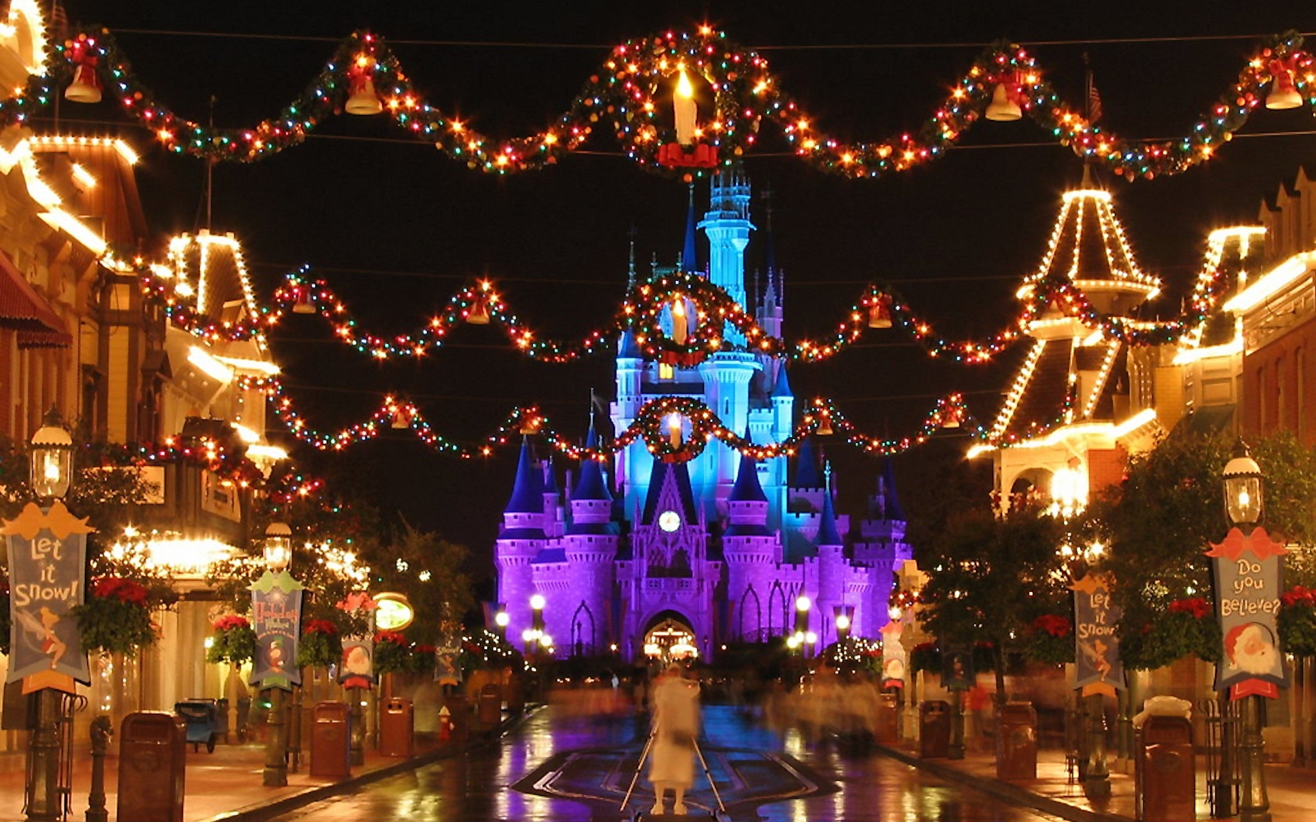 Wallpaper holiday, street, lighting, road, fortress, disney, christmas desktop wallpaper World GoodWP.com