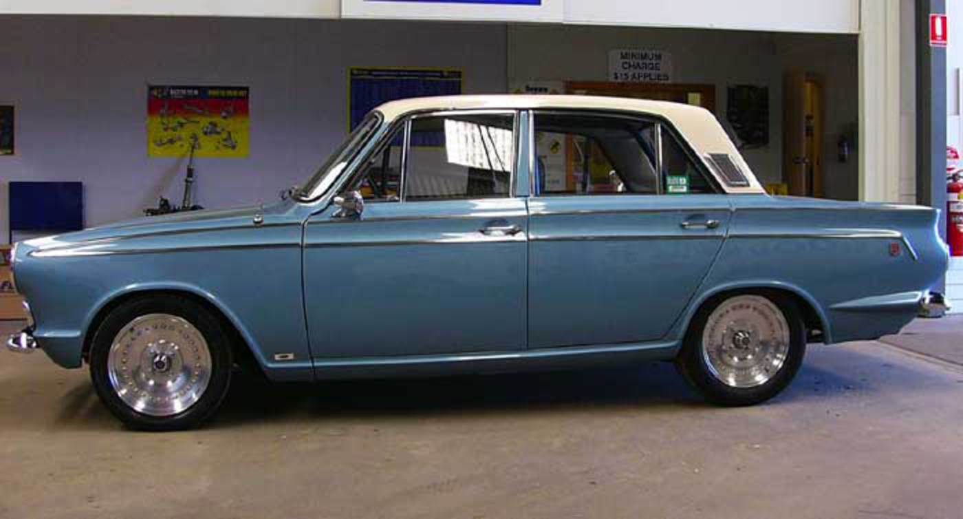 TopWorldAuto >> Photo of Ford Cortina Mk1