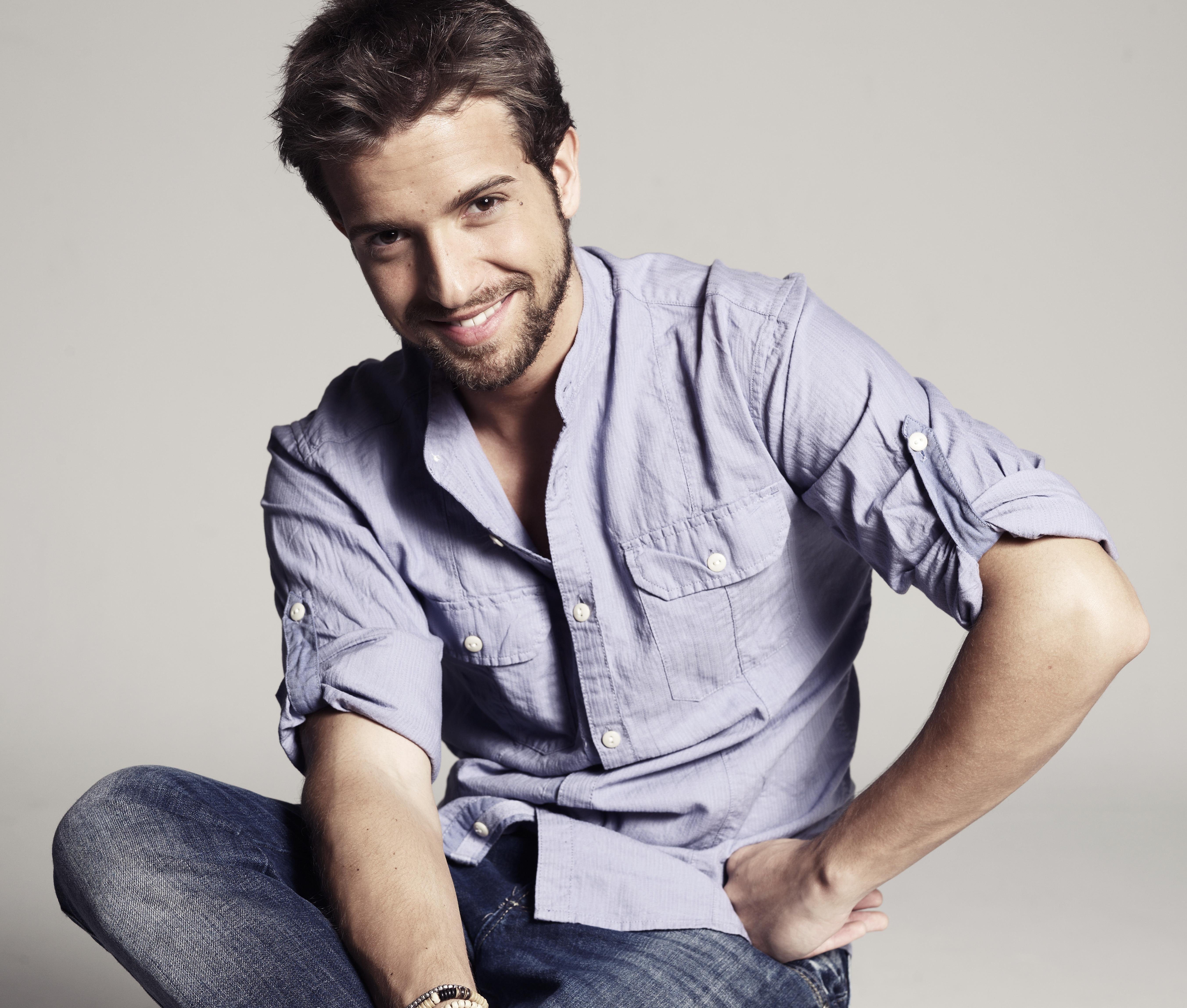 Pablo alboran cantante espaA wallpaperx4594