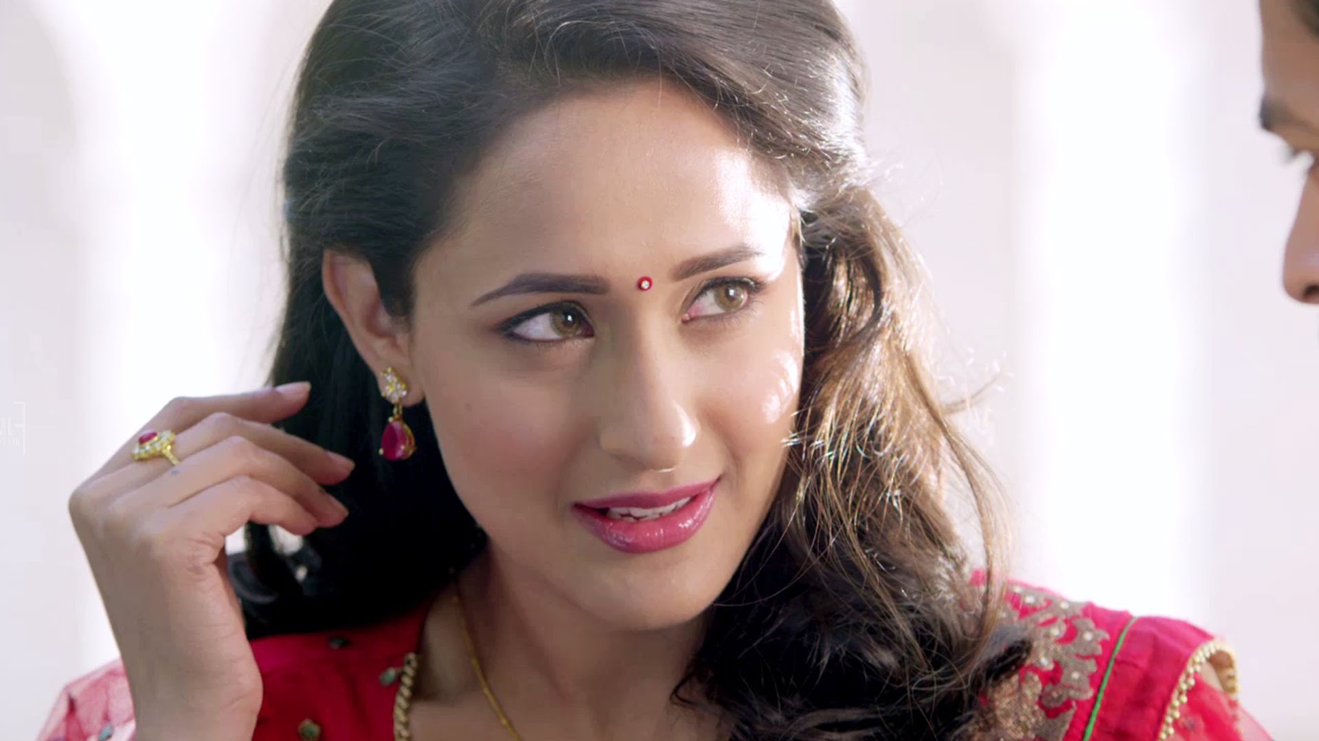 Pragya Jaiswal Wallpaper