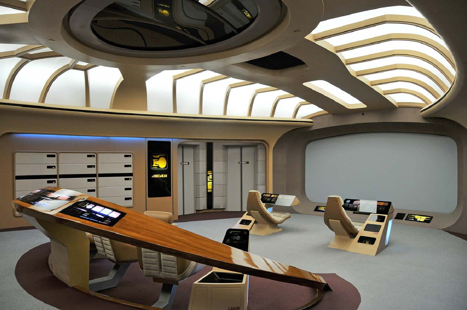 Presented Below Are Some Detailed Photo Of One Of The Two Full Scale Enterprise D Bridge Replicas From The Star Trek: The Expe. Star Trek Bridge, Star Trek, Trek
