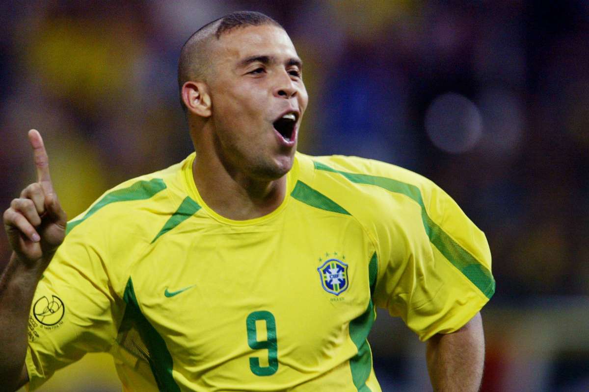 Brazil legend Ronaldo 'the best player in history', says AC Milan star Ibrahimovic