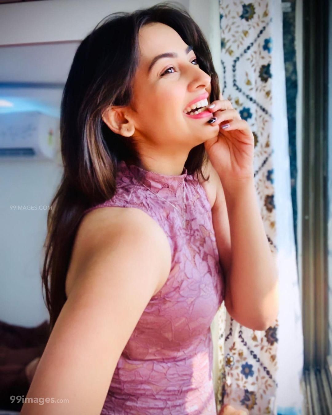 Anagha Bhosale HD Wallpaper (Desktop Background / Android / iPhone) (1080p, 4k) (1080x1350)