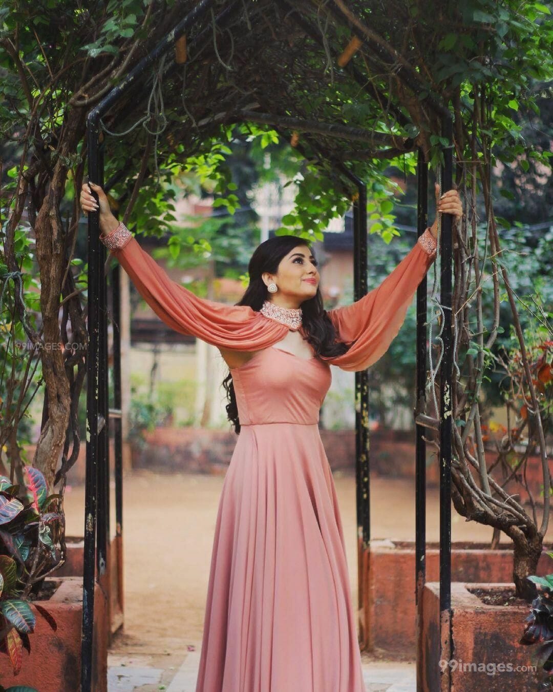 Anagha Bhosale HD Wallpaper (Desktop Background / Android / iPhone) (1080p, 4k) (1080x1350)