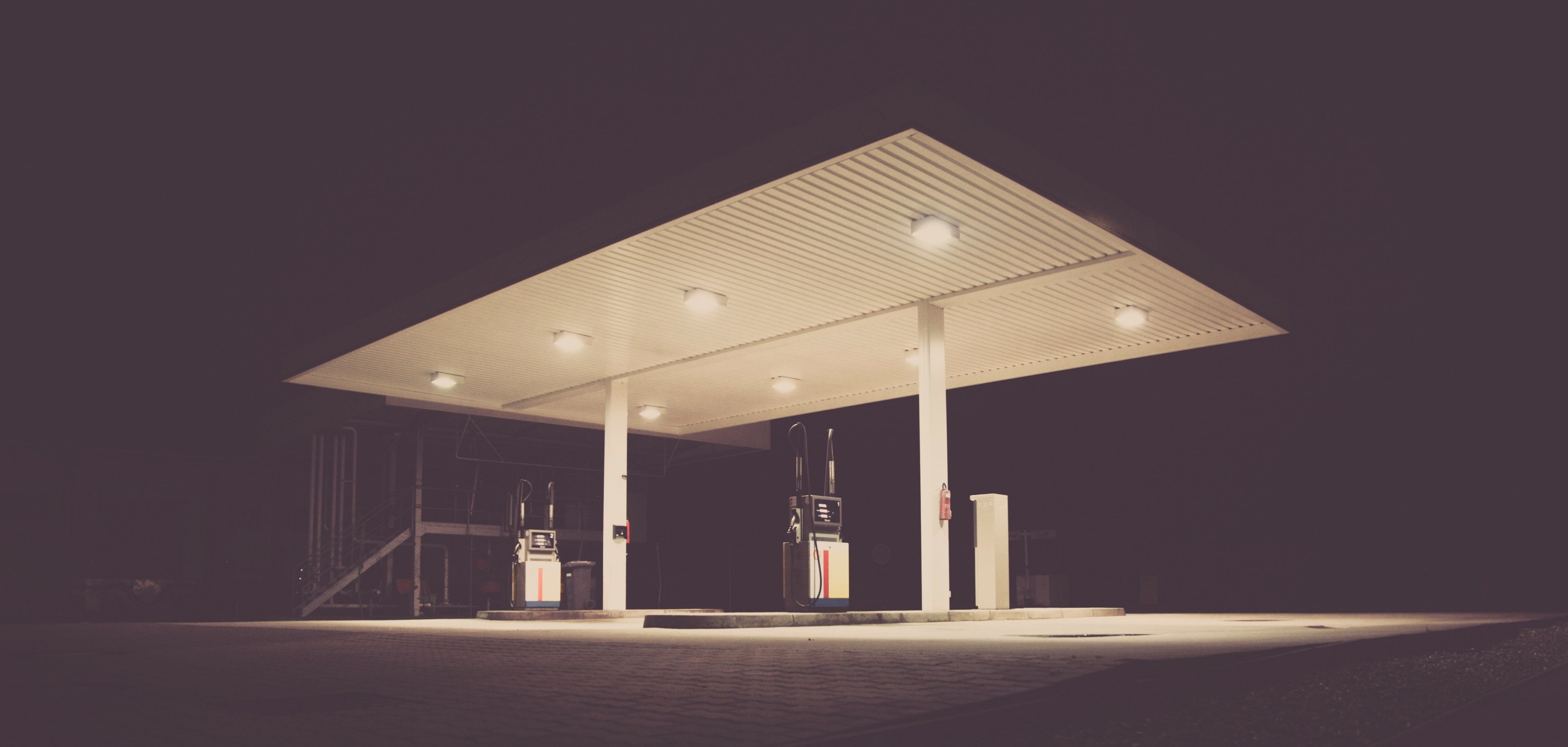 Wallpaper / gas station dark gasoline and petrol HD 4k wallpaper