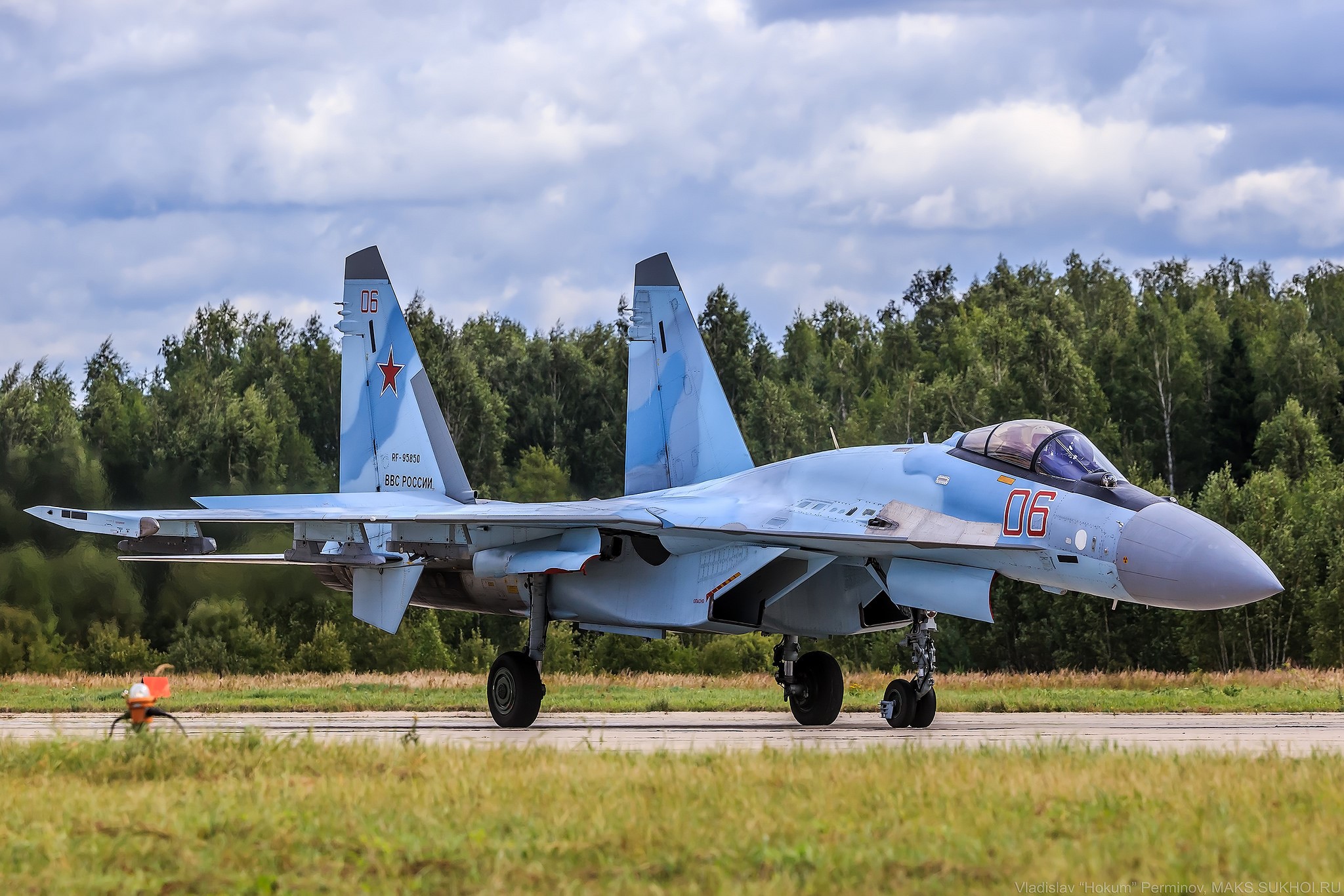 HD Wallpapers for theme: Sukhoi Su.
