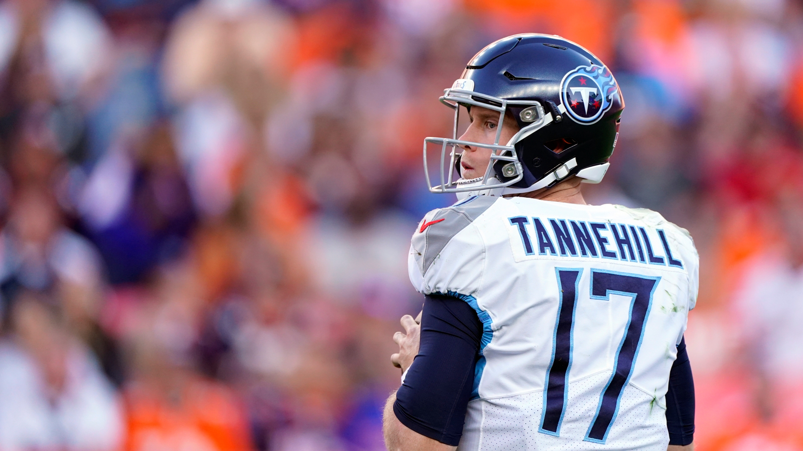 Vrabel: Titans switch to Tannehill at QB looking for spark
