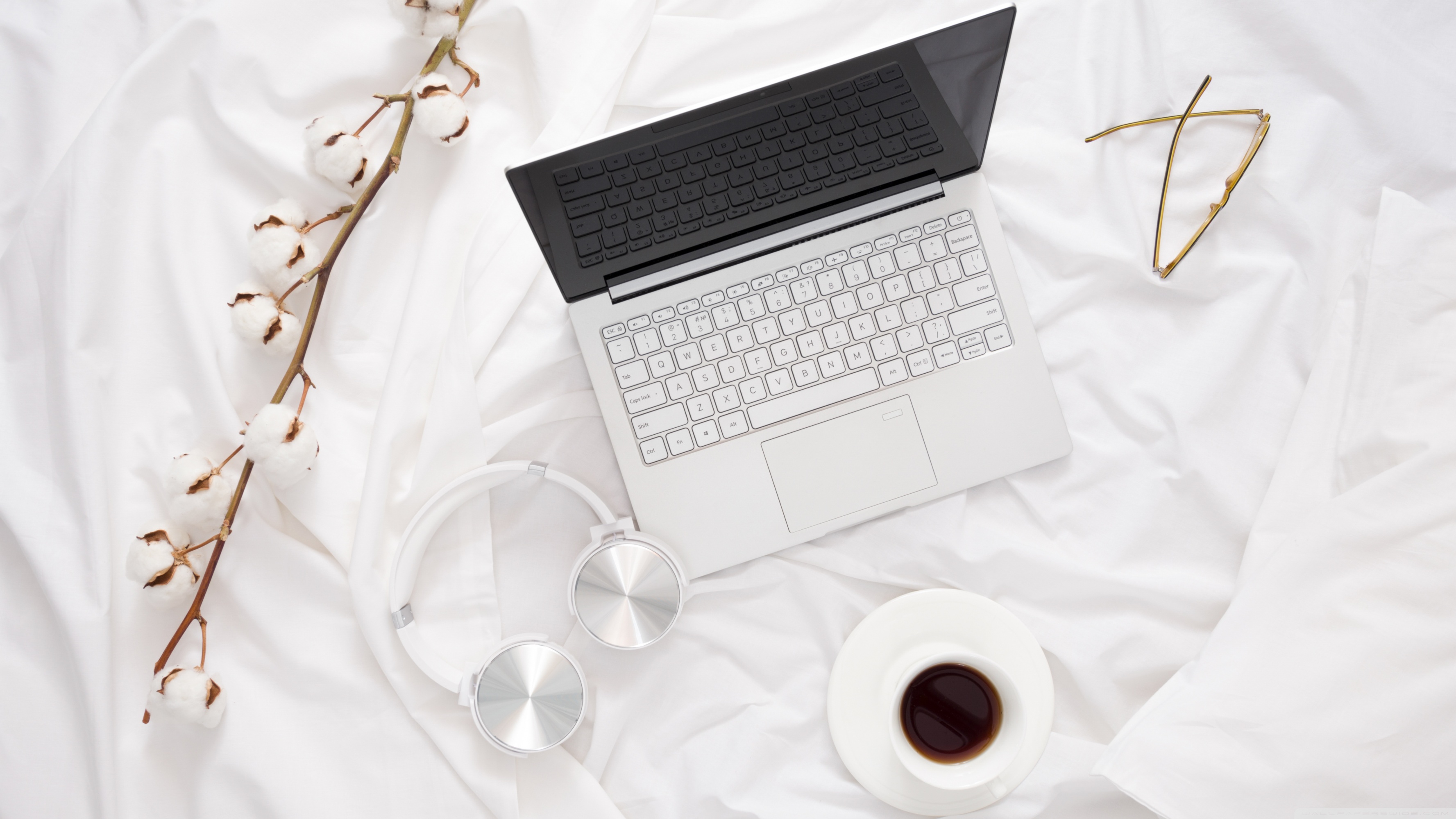 Good Morning, Coffee, Bed, Music Ultra HD Desktop Background Wallpaper for 4K UHD TV, Widescreen & UltraWide Desktop & Laptop, Tablet