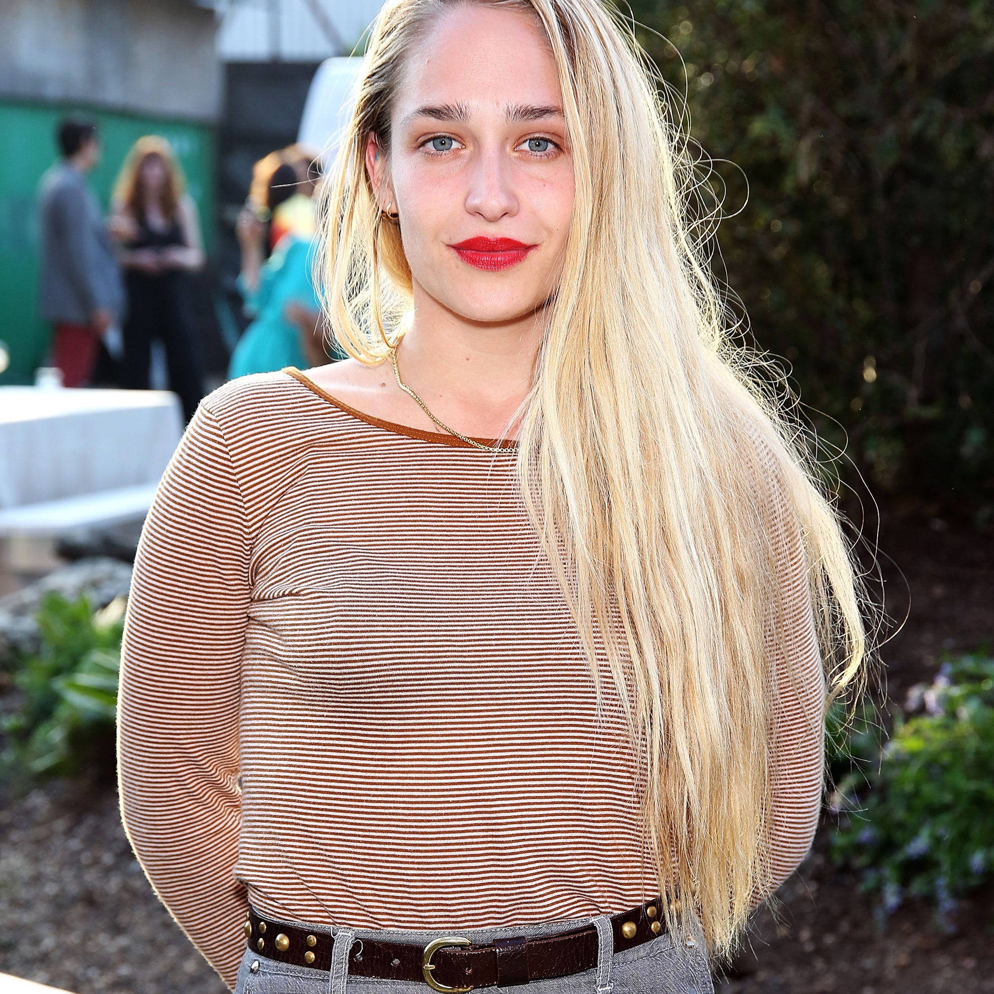 Jemima Kirke Short Haircut Story