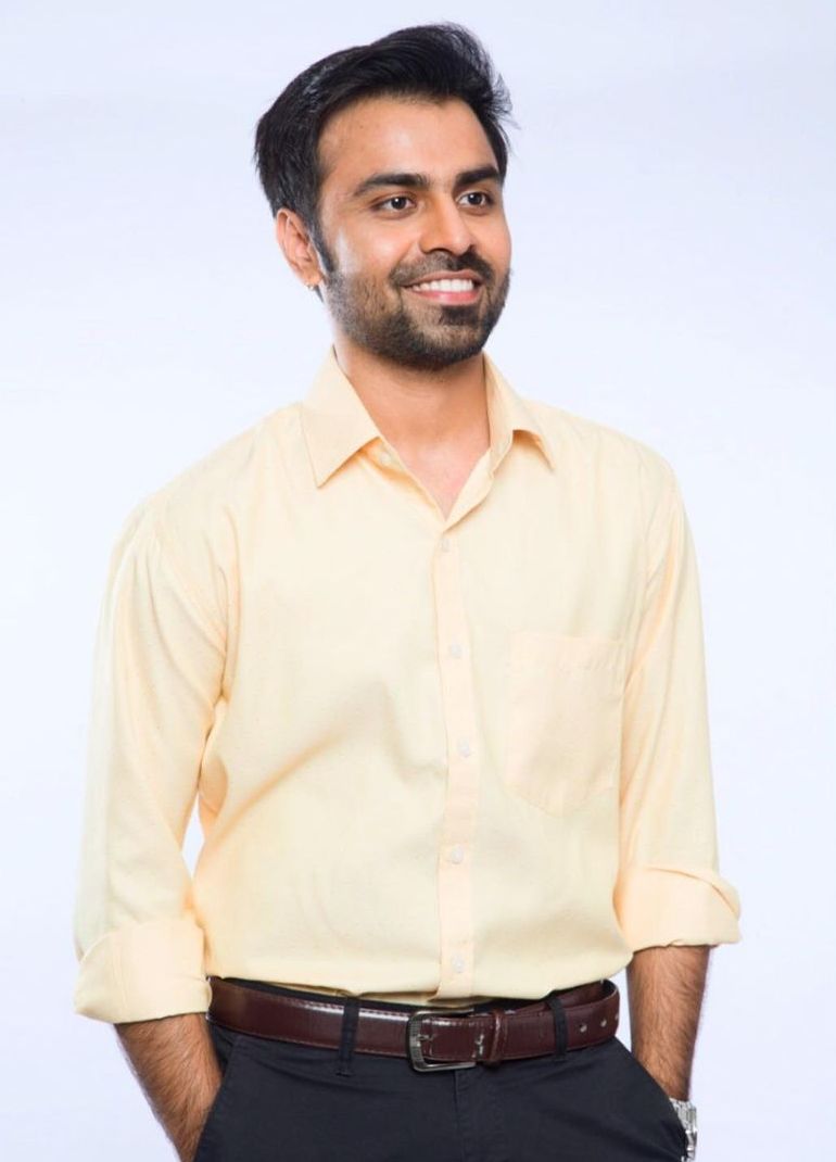 Jitendra Kumar HD Wallpaper & Photo Free Download