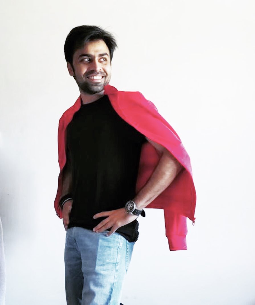 Jitendra Kumar HD Wallpaper & Photo Free Download