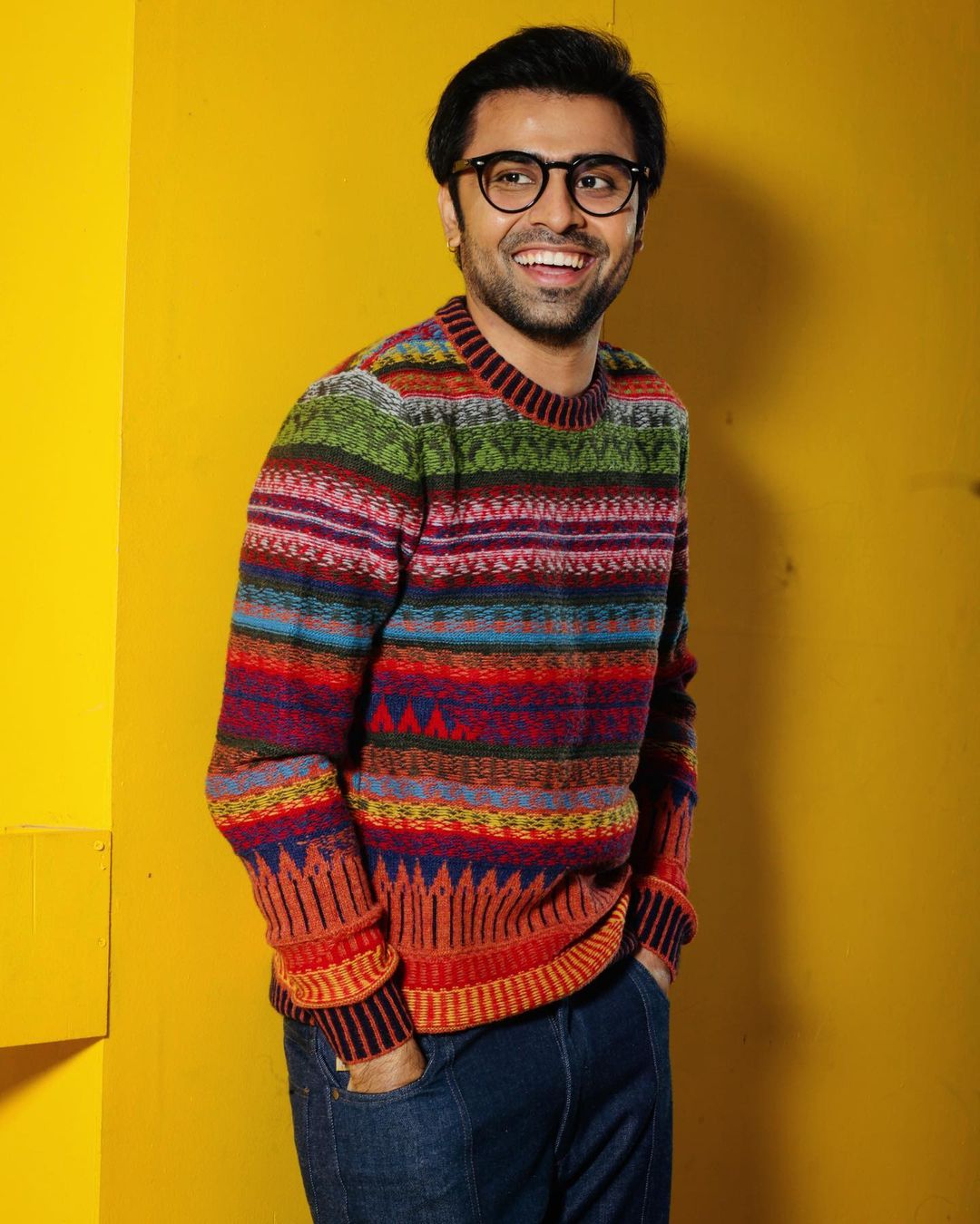 Jitendra Kumar HD Wallpaper & Photo Free Download