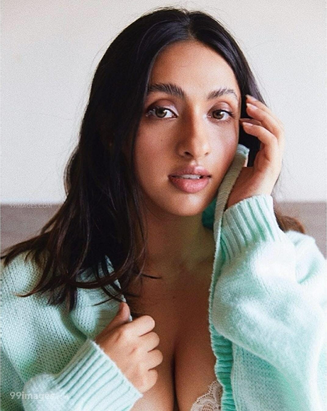 Akansha Ranjan Kapoor HD Wallpaper (Desktop Background / Android / iPhone) (1080p, 4k) (1072x1348)