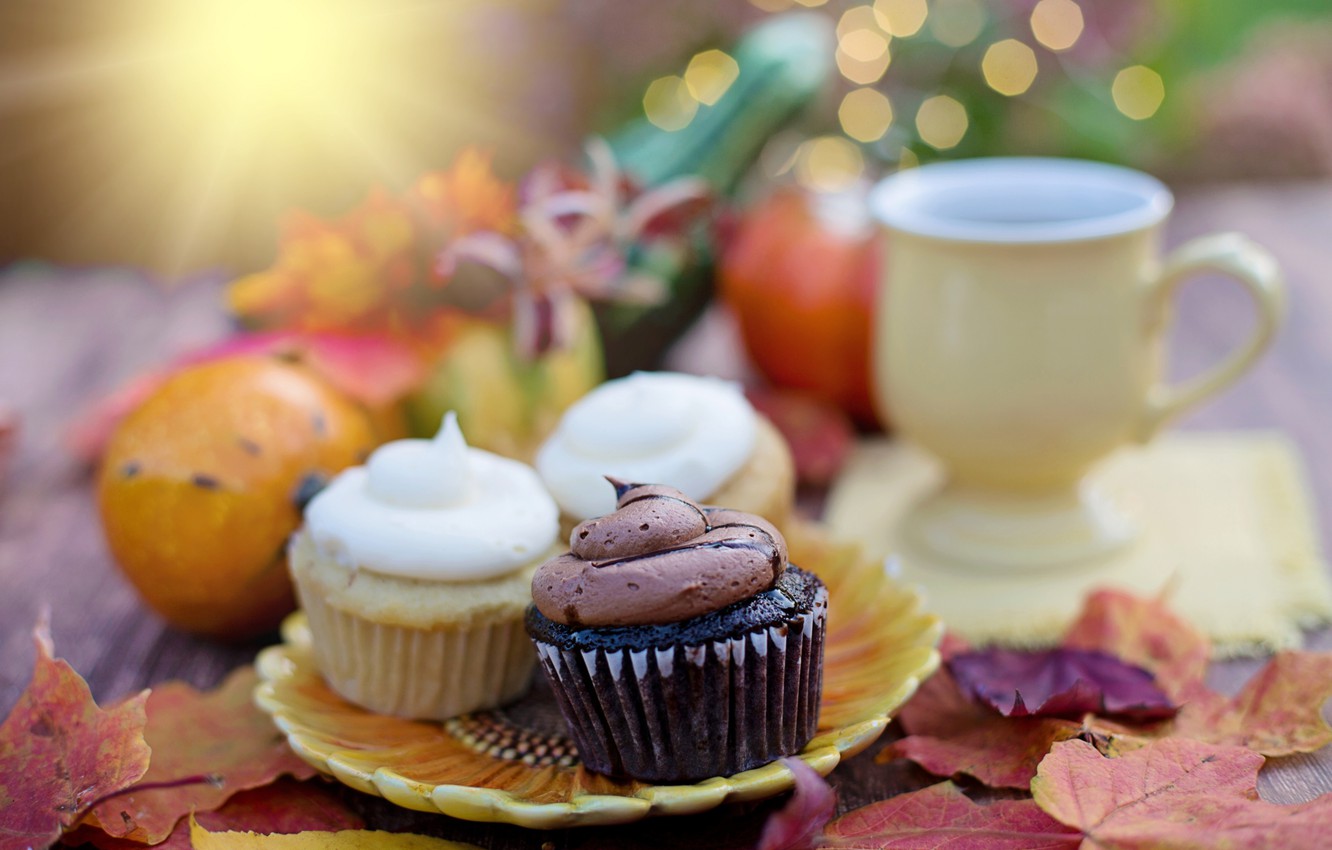 Wallpaper autumn, leaves, plate, Cup, cakes, cakes, bokeh, cupcakes image for desktop, section еда