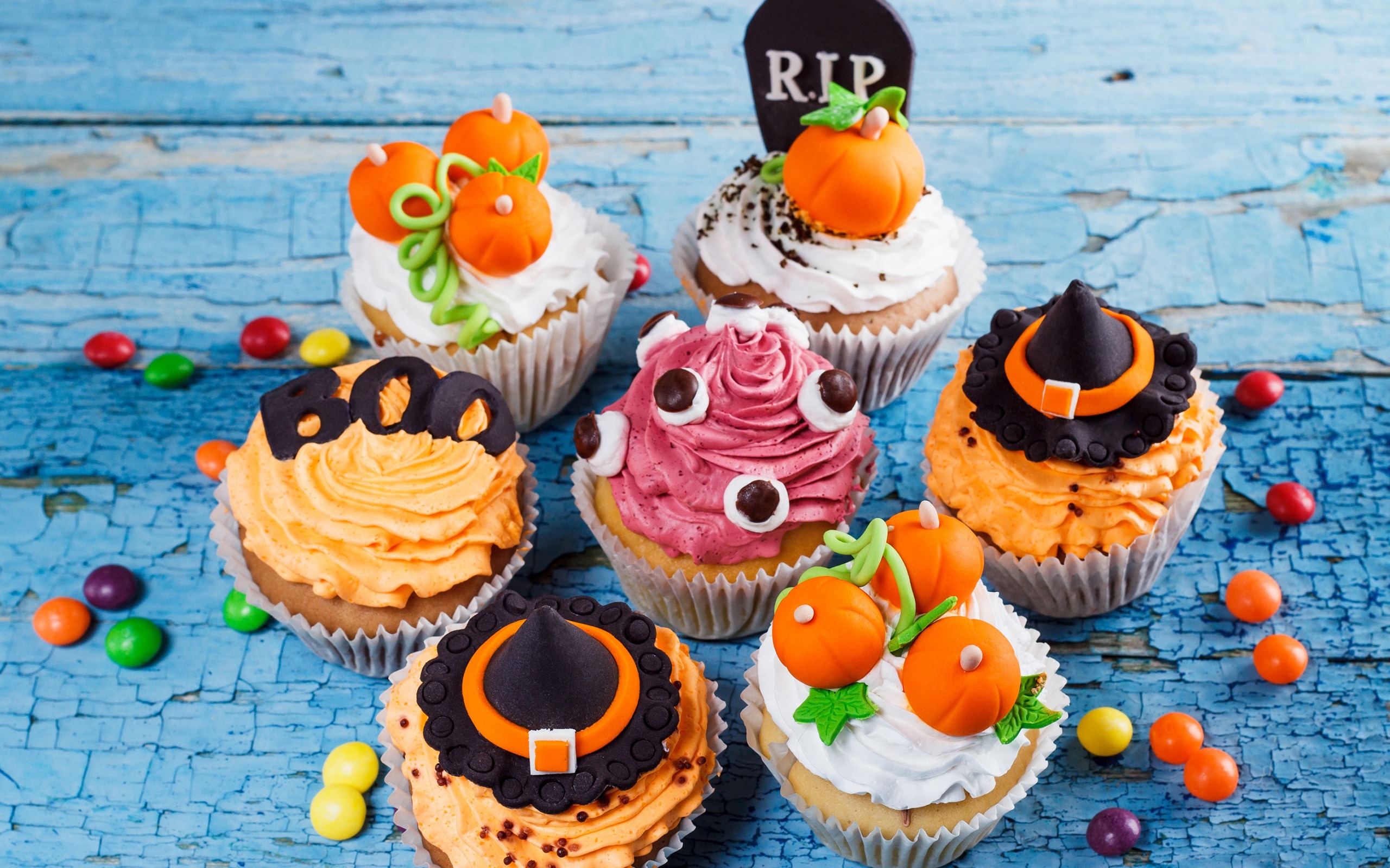 Download wallpaper Halloween, October, autumn holidays, cakes, halloween pastries, sweets for desktop with resolution 2560x1600. High Quality HD picture wallpaper