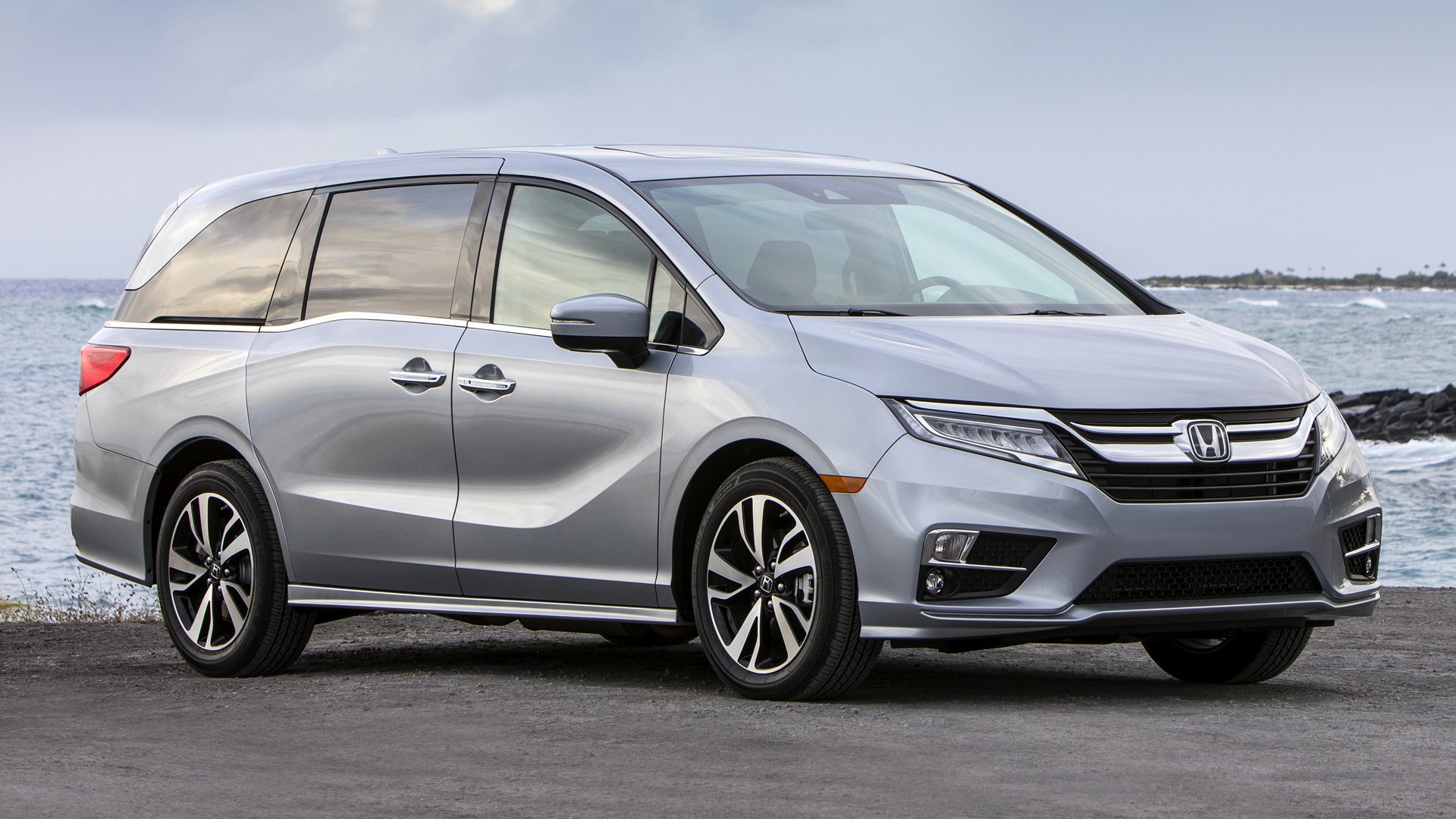 Honda Odyssey Elite HD Wallpaper