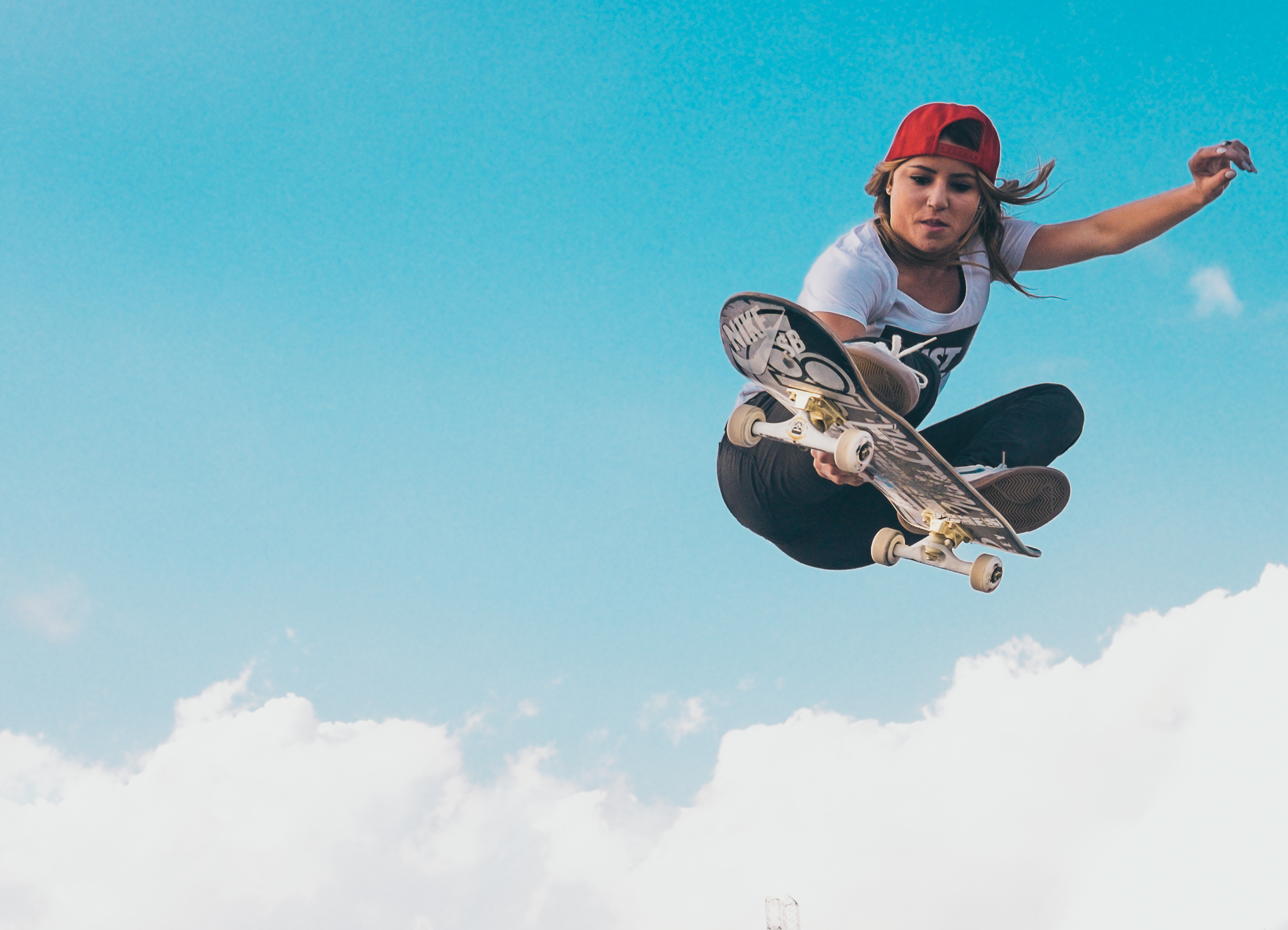 Leticia Bufoni, professional skateboarder