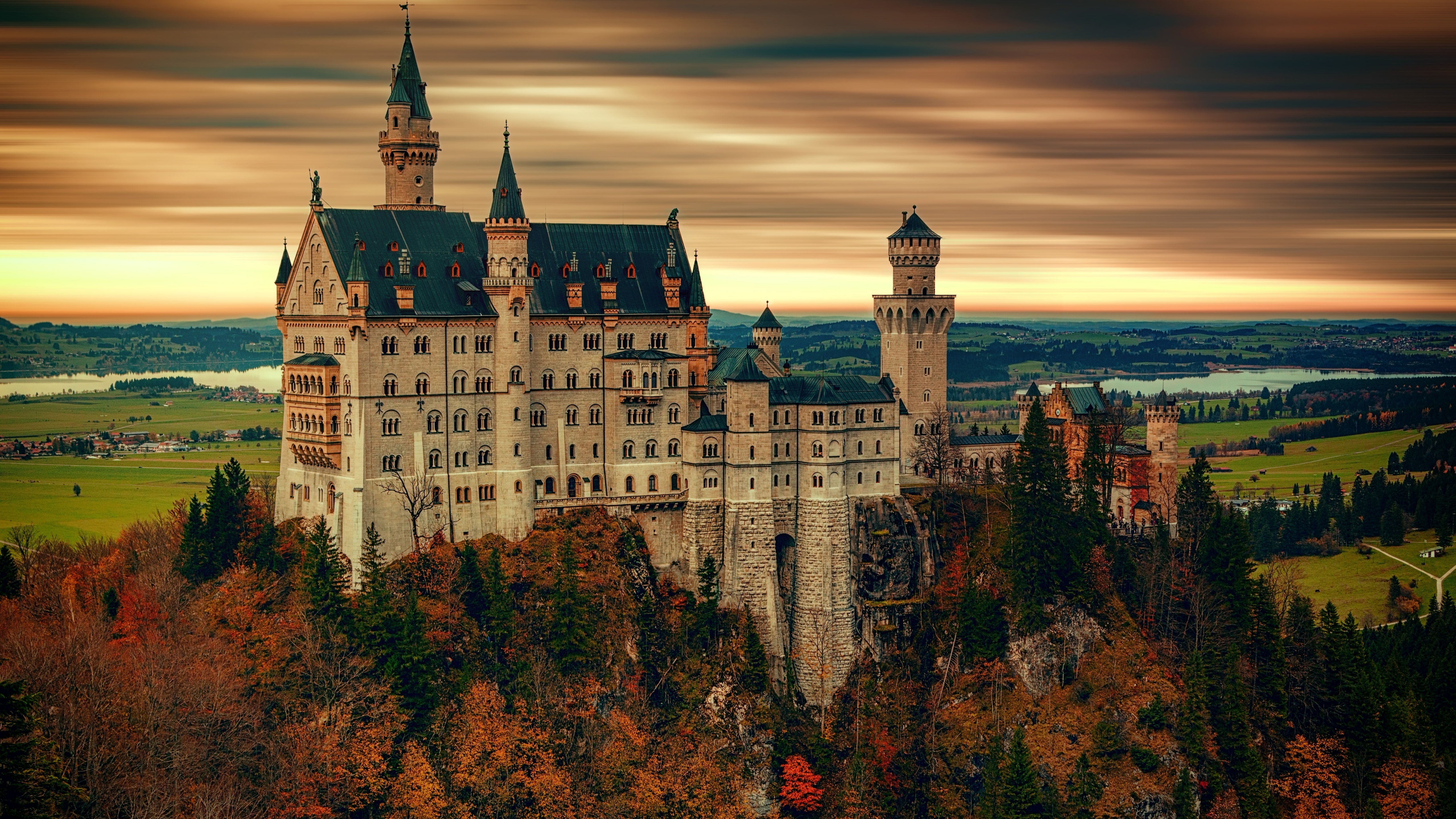 Neuschwanstein Castle in Autumn 4k Ultra HD Wallpaper