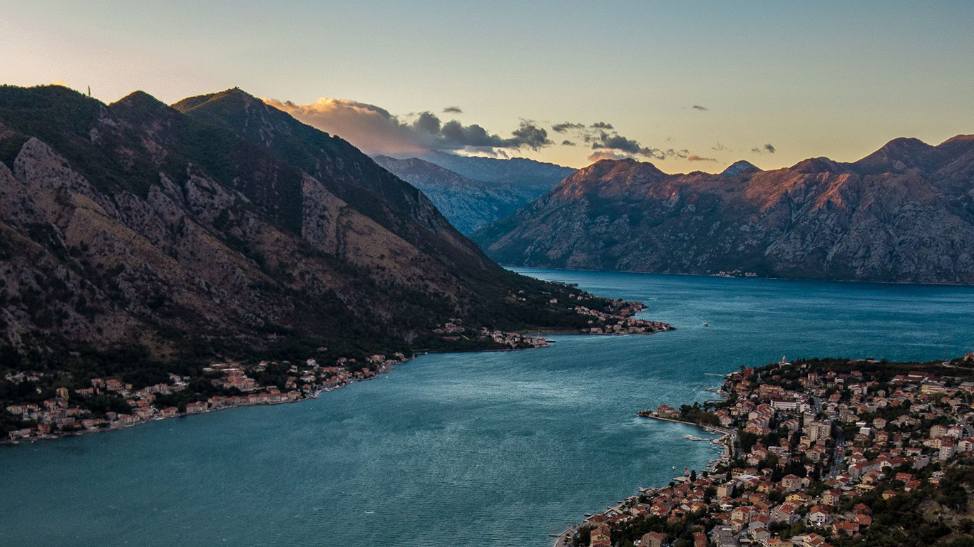 City, Aerial, View, River, Wallpaper Free Download For Windows & iOS