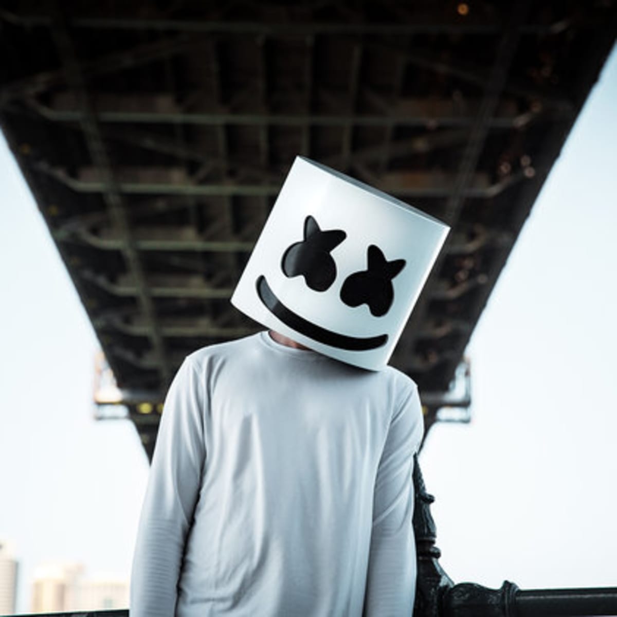 Marshmello's Girlfriend Posts Unmasked Picture of Him on Valentine's Day.com Latest Electronic Dance Music News, Reviews & Artists