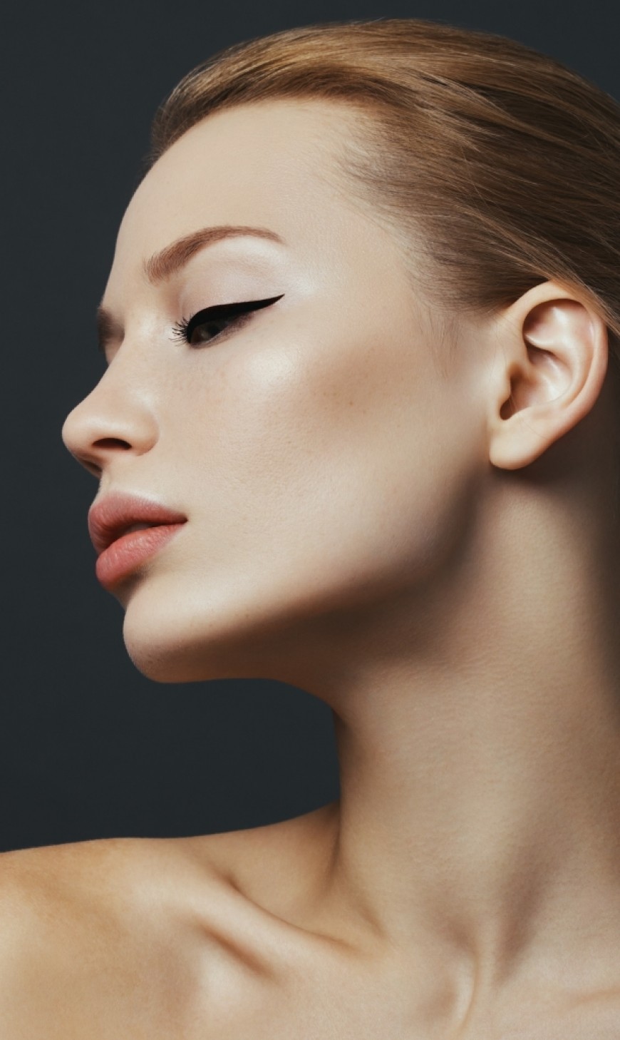 Jawline Contouring and Slimming: Jawline Filler or Jawline Botox? - Brian  S. Biesman M.D.