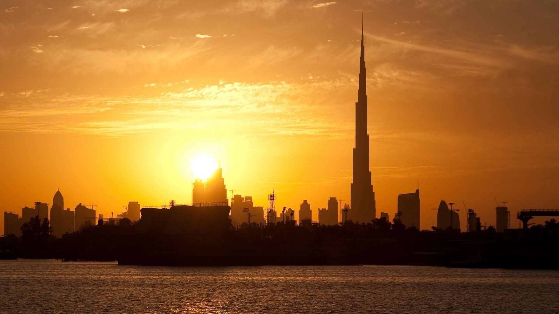 Dubai sunset skyline Wallpaper