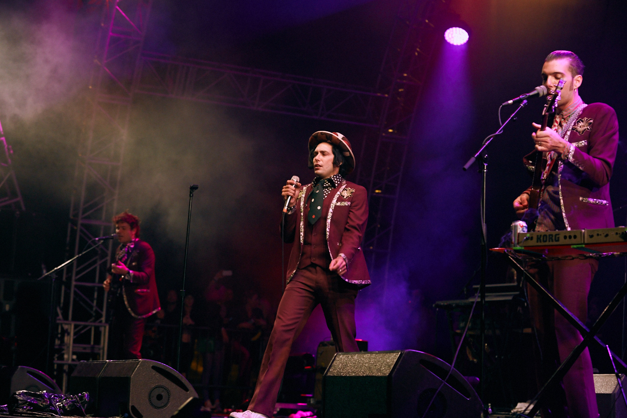 Photos: Beach Goth Day 2, with the Growlers, Future Islands and rain