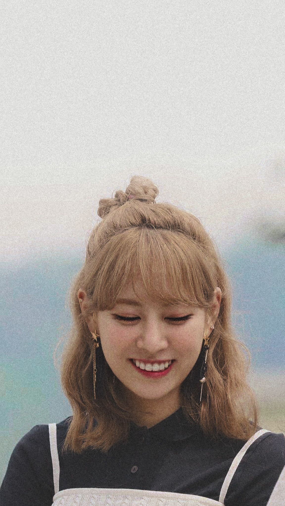bora wallpaper. Kpop girls, Girl, Kpop