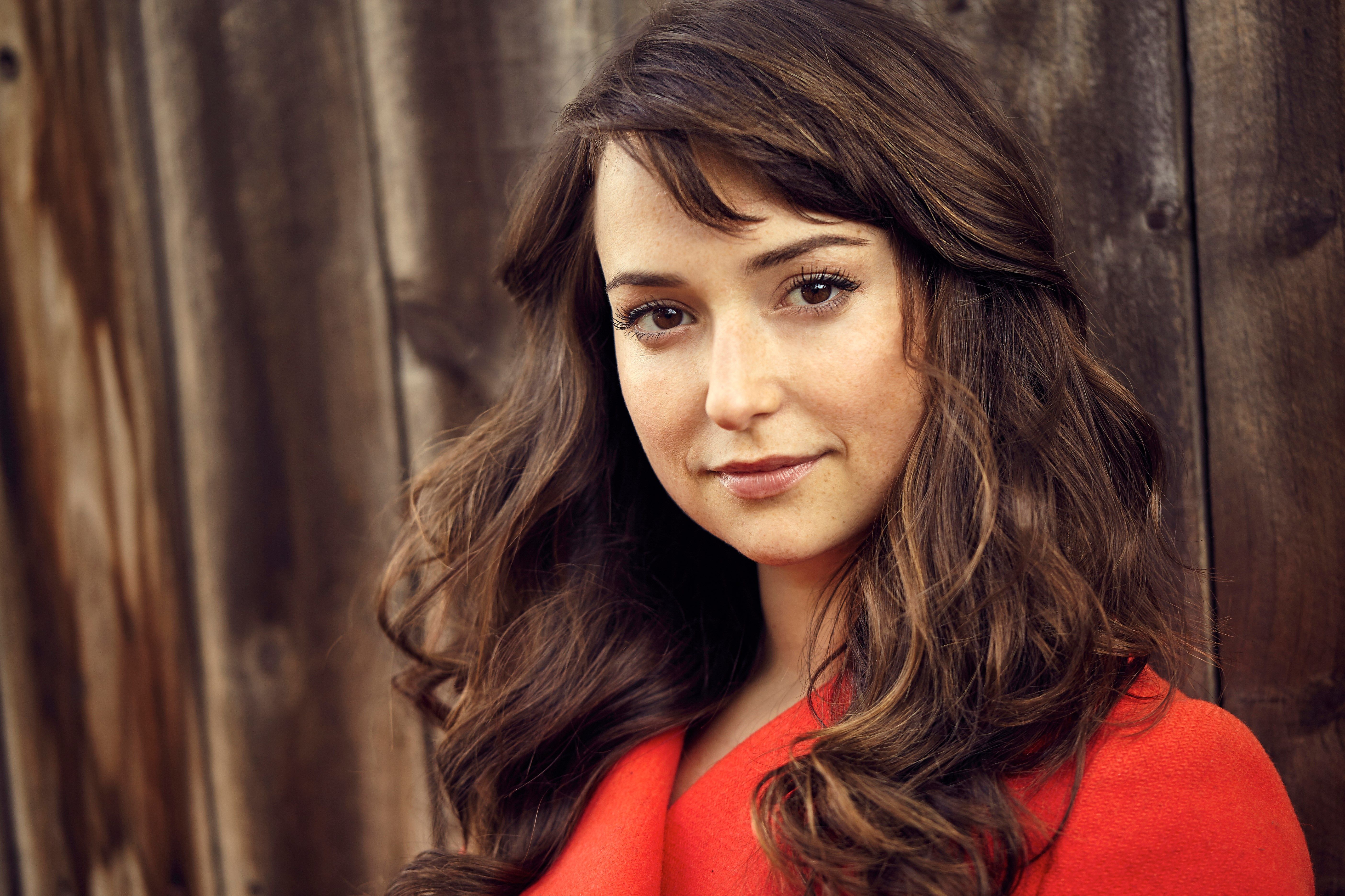 milana vayntrub wallpaper. Beauty, Girl, Beautiful celebrities