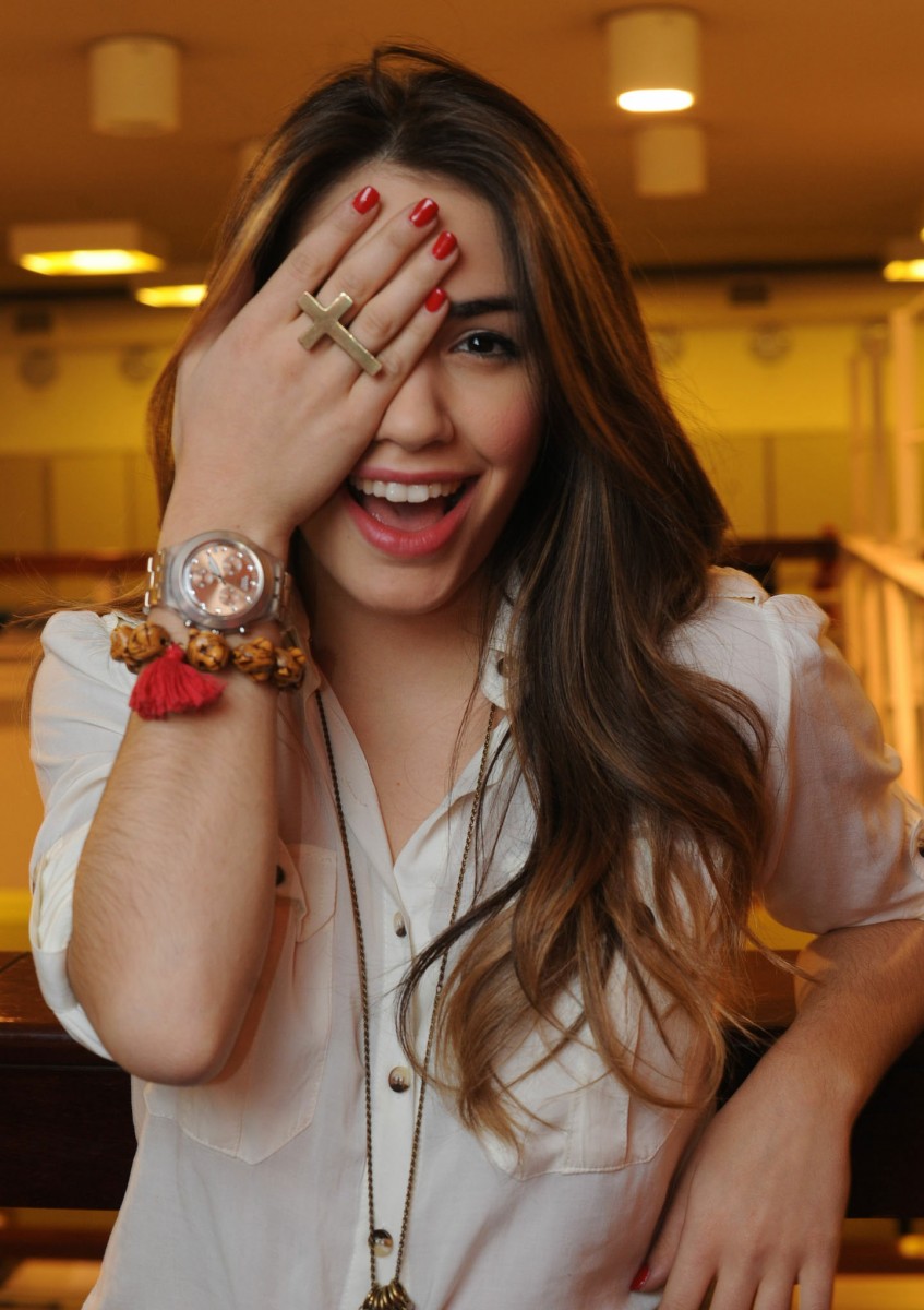 Mariana Esposito wallpaper