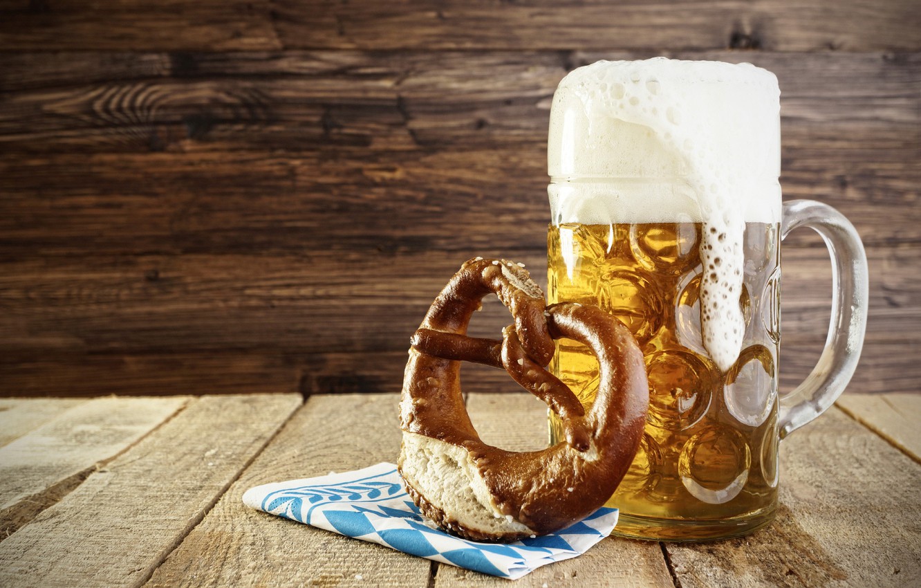 Wallpaper foam, glass, beer, pretzel image for desktop, section еда