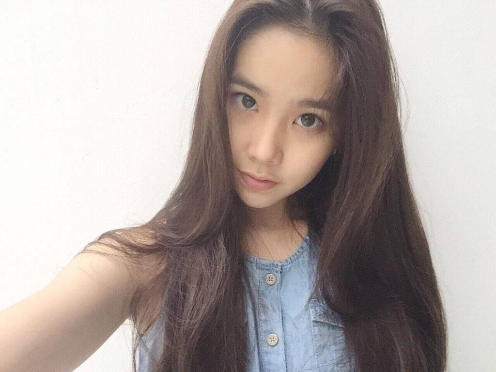 Agatha Chelsea - gatau, ga sipit si lol