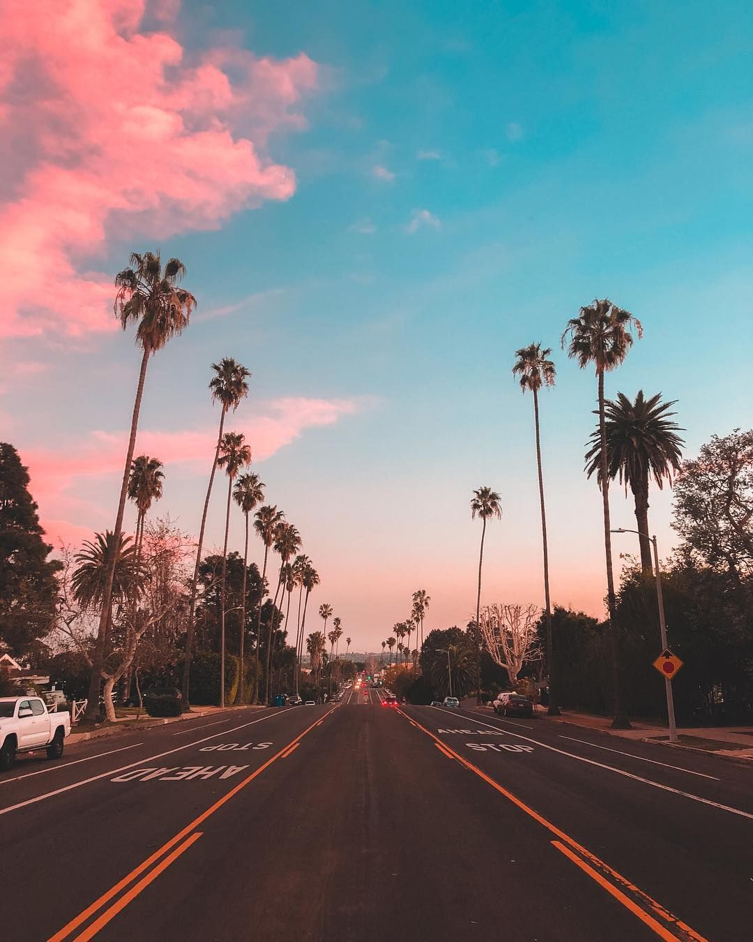 Colourful sky and palm trees at Los Angeles, California. #visitcalifornia #travel #wanderlust #calif. Cielo estético, Fotografia paisaje, Fotografía de naturaleza