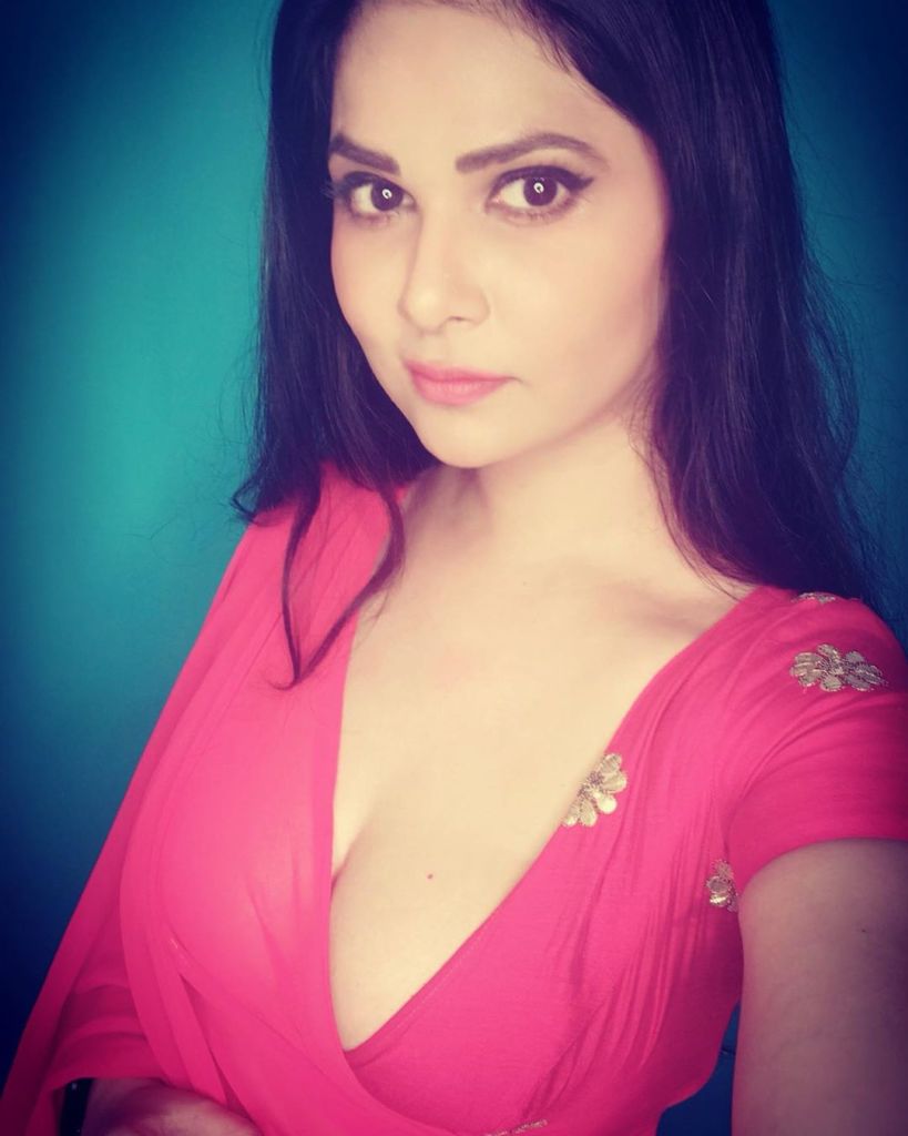 Actress Aabha Paul latest photogallery hot photo News India