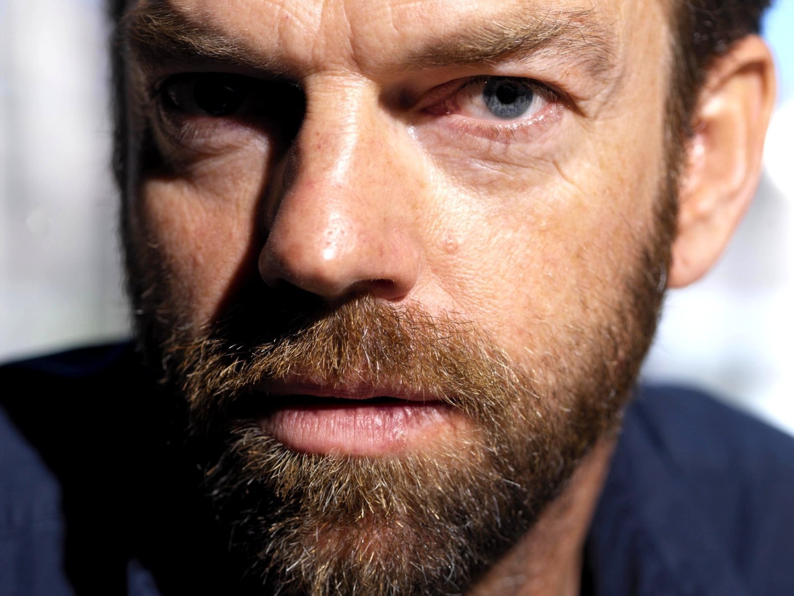 Hugo Weaving Wallpapers - Wallpaper Cave