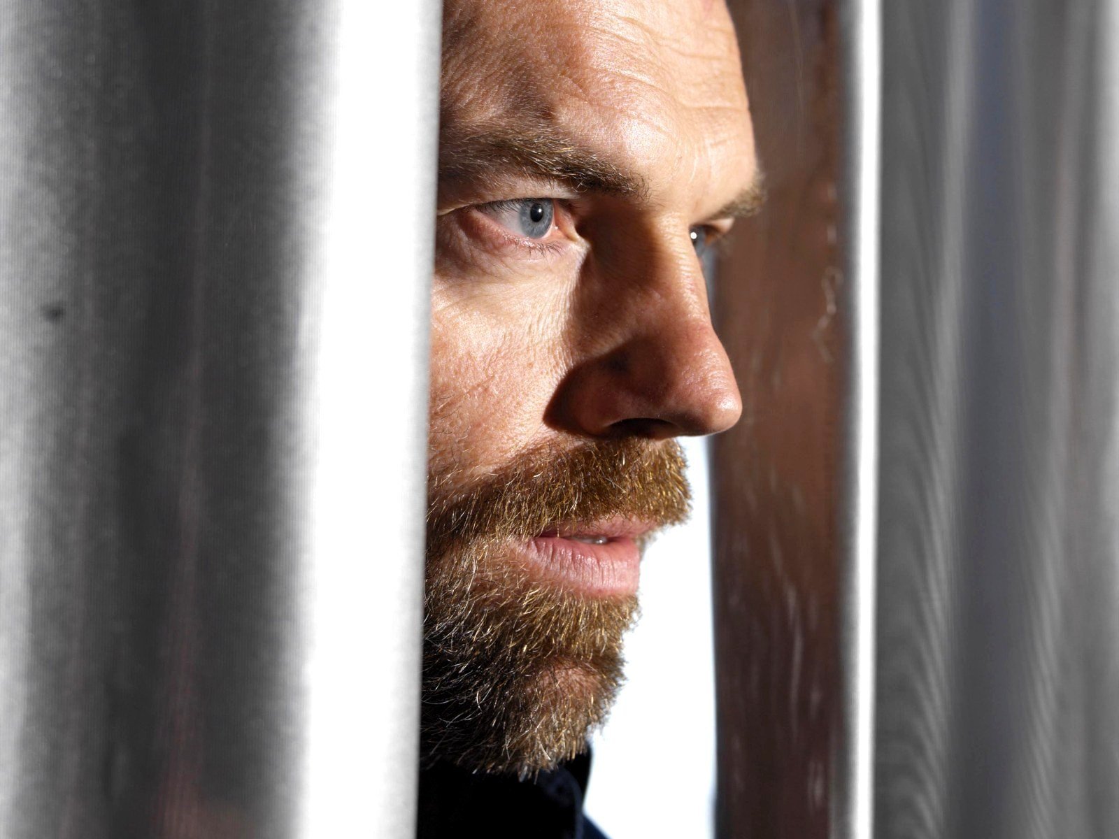 Hugo Weaving Wallpapers - Wallpaper Cave