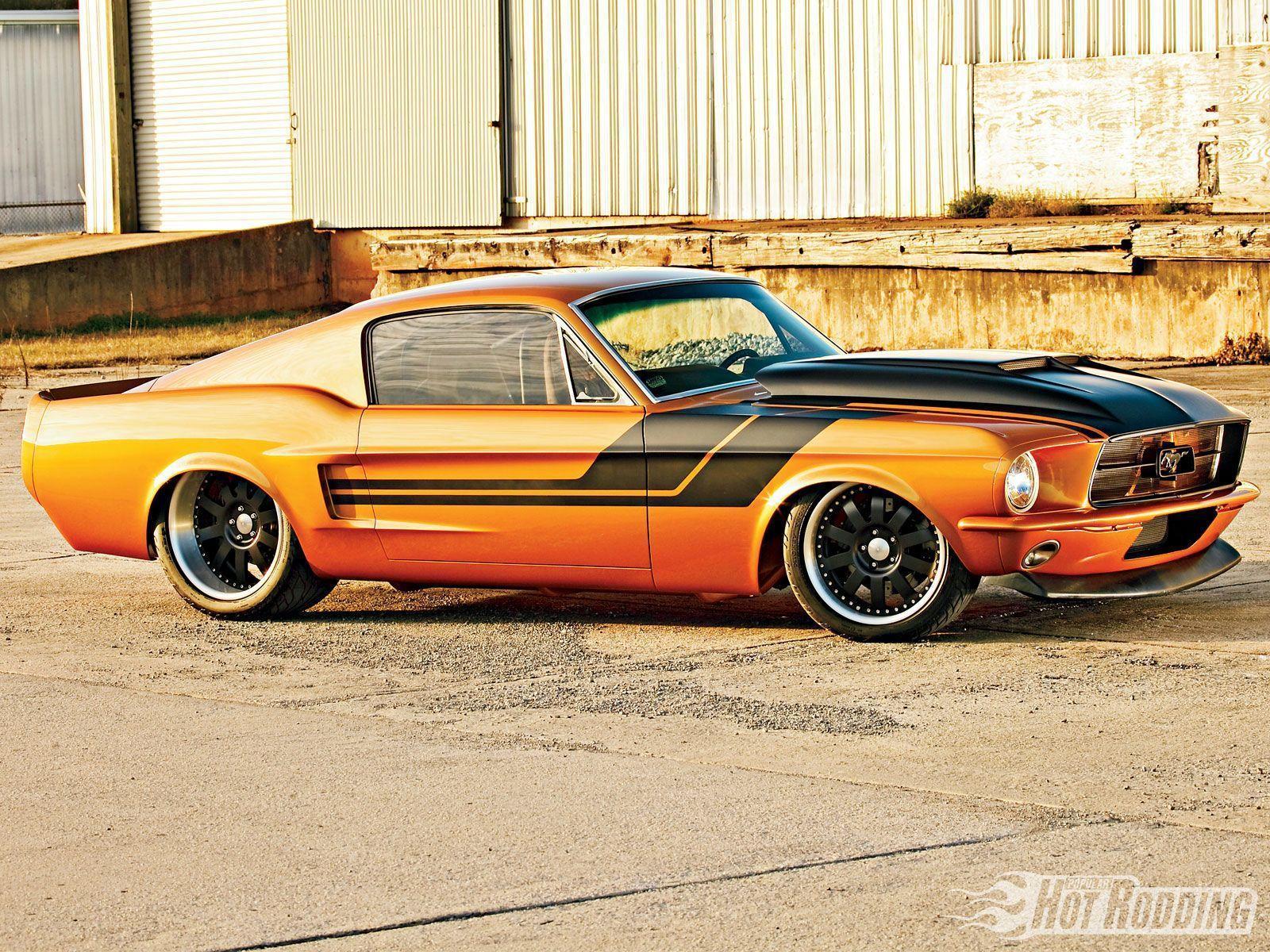 Mustang Fastback Wallpaper