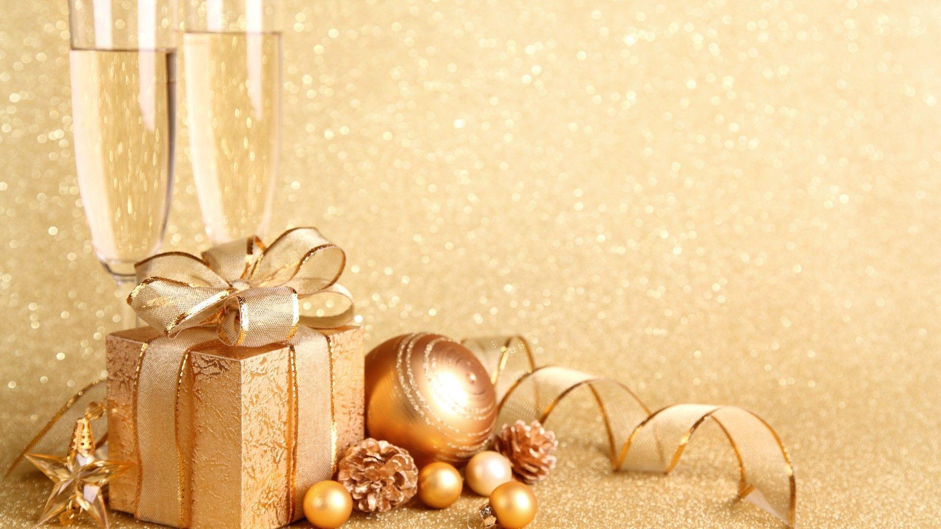 Beautiful Gold Christmas Theme Decoration photo of Free Christmas