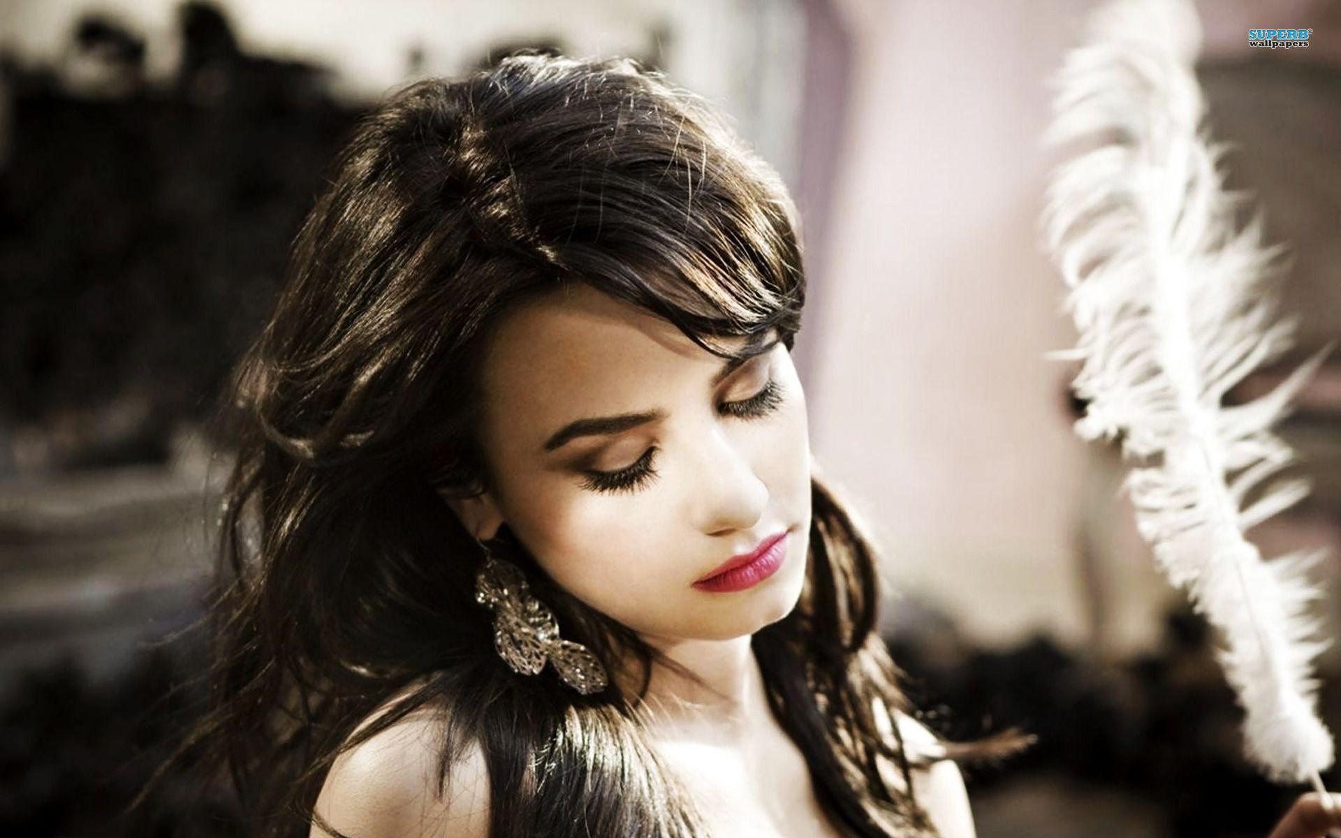 Demi Lovato Wallpaper 6 Background. Wallruru