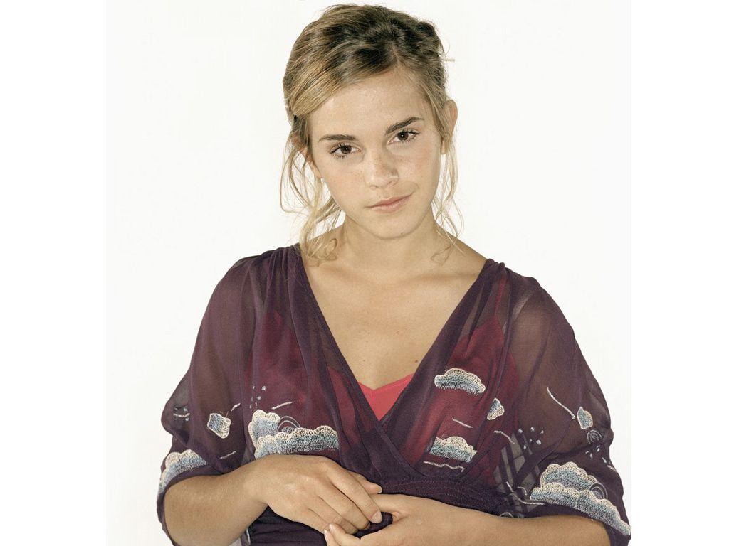Emma Watson As Hermione Granger Desktop Wallpaper