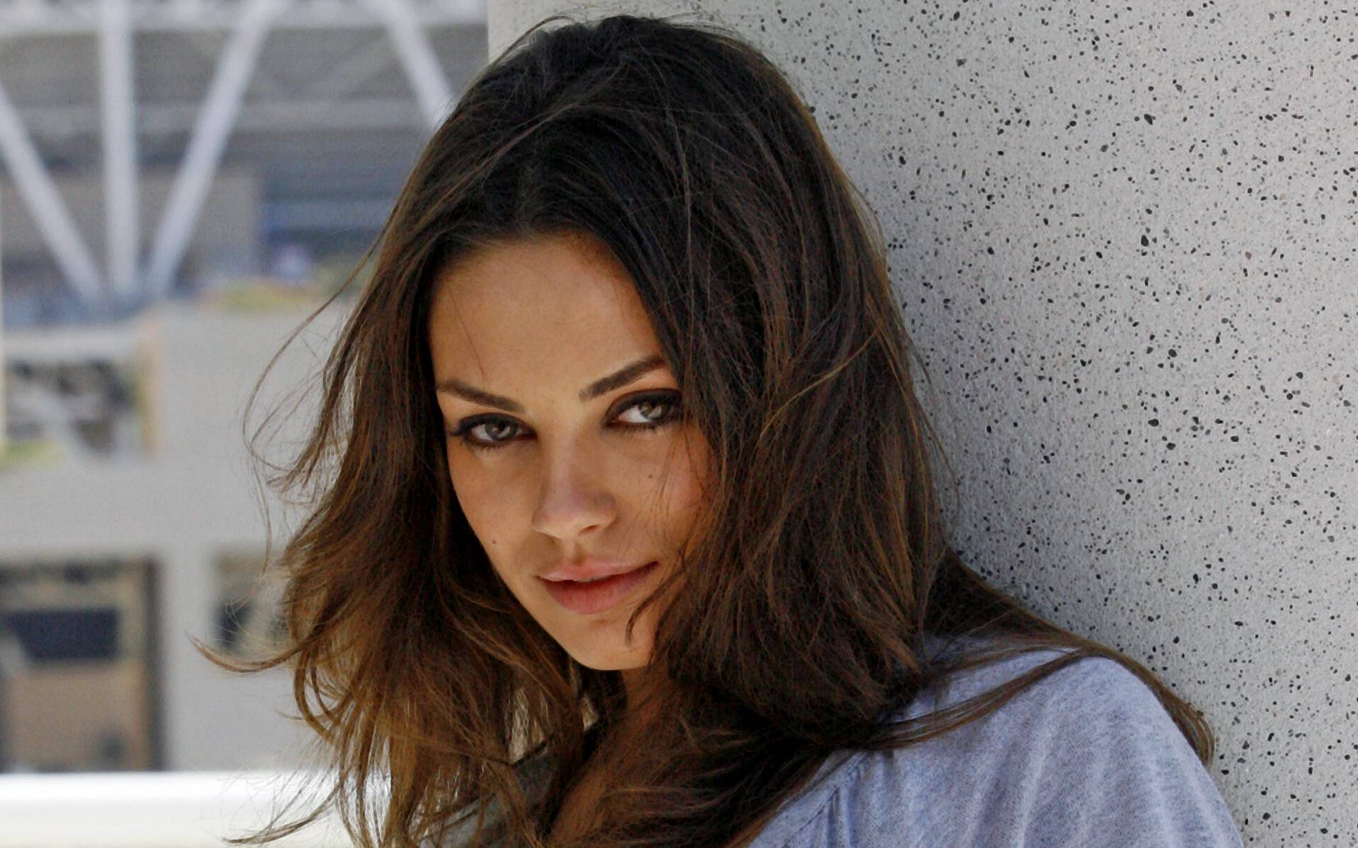 Mila Kunis Widescreen Wallpaper. hdwallpaper