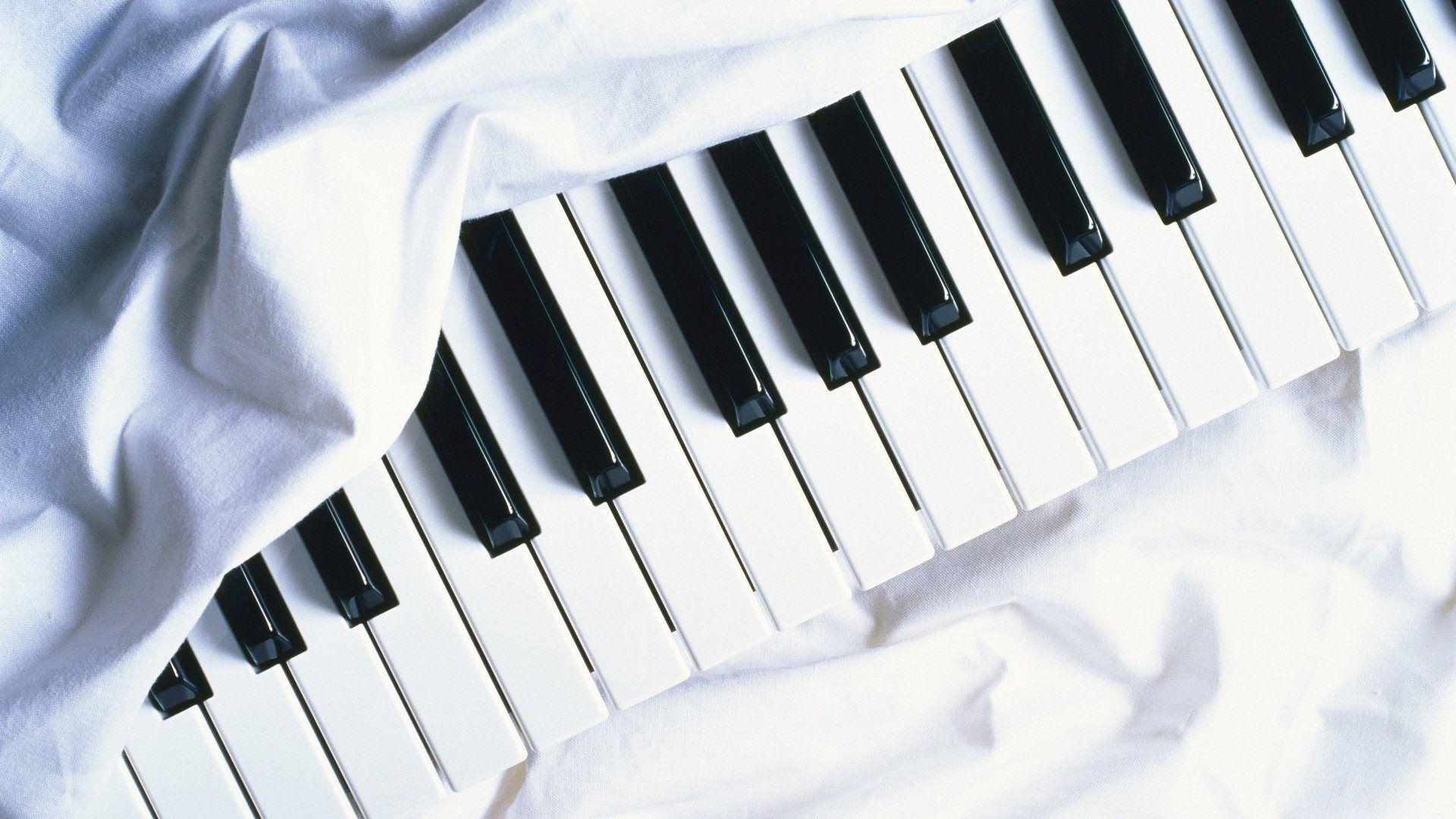 White Piano Wallpaper Image & Picture