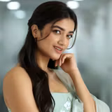 Bhagyashri Borse Wallpapers