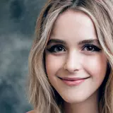 Kiernan Shipka Wallpapers