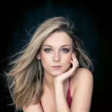 Ester Expósito Wallpapers